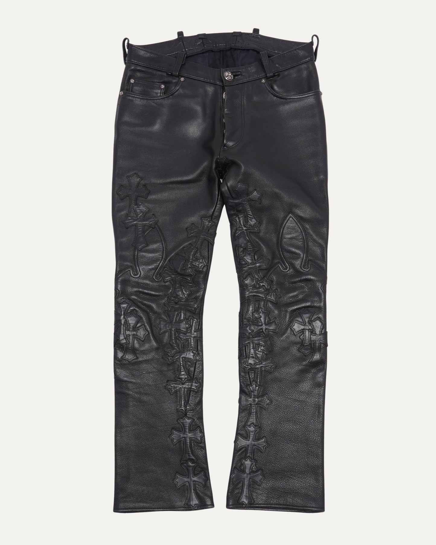 Leather Cross Patch Fleur Knee Pants