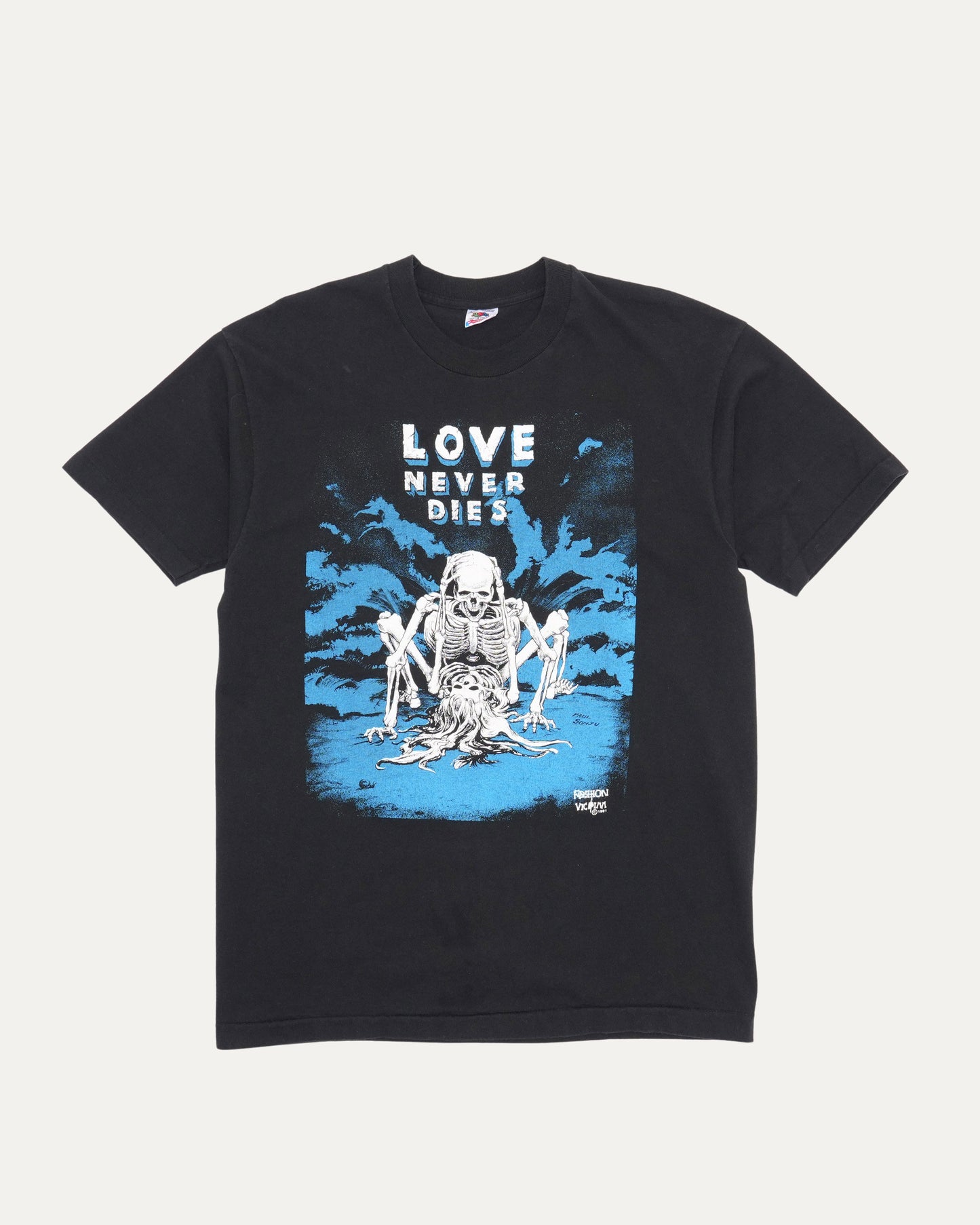 Fashion Victim Love Never Dies T-Shirt