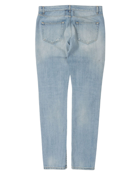 Distressed D02 Jeans