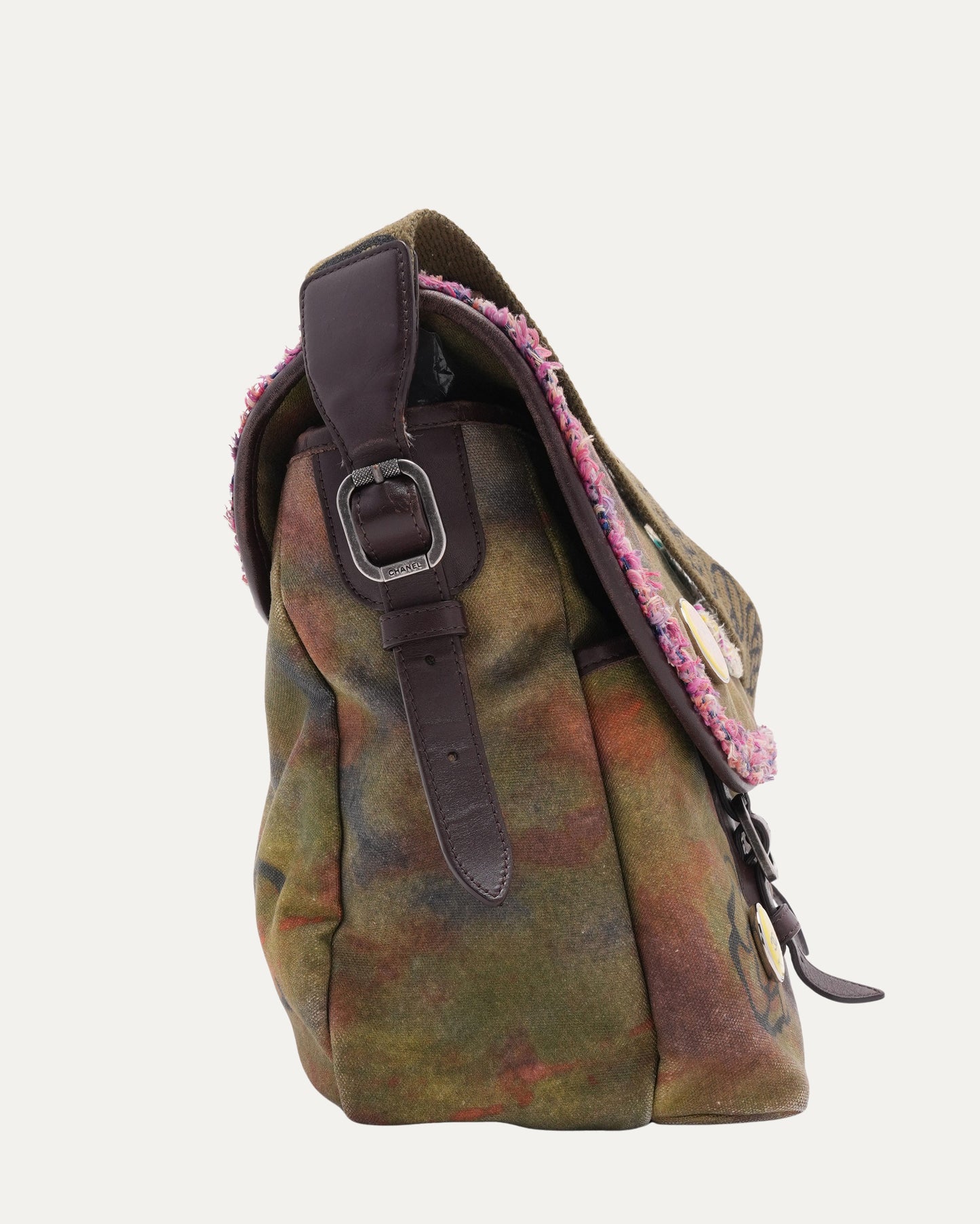 Washed Toile Graffiti On The Pavements Large Messenger Bag