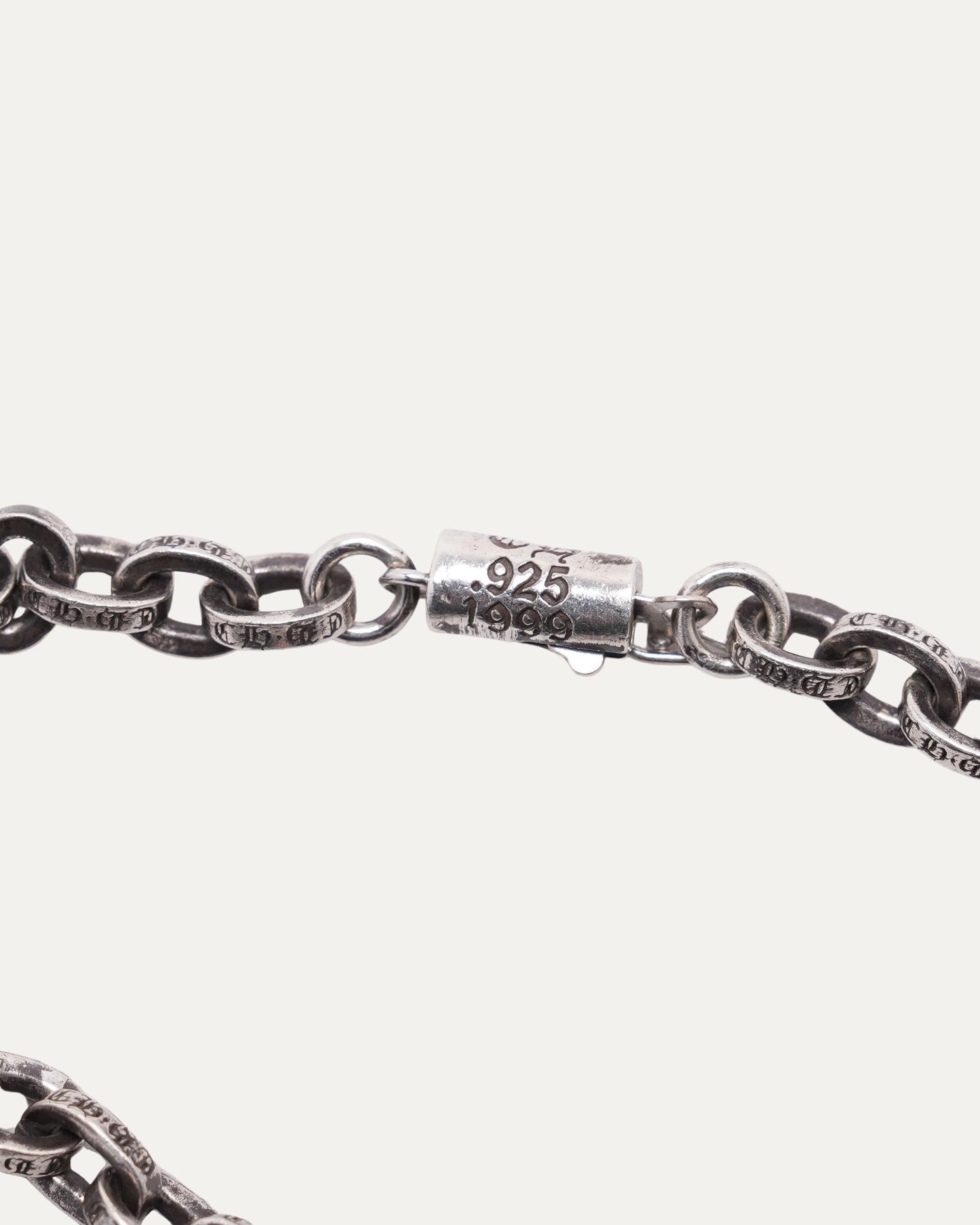 Paper Chain Bracelet