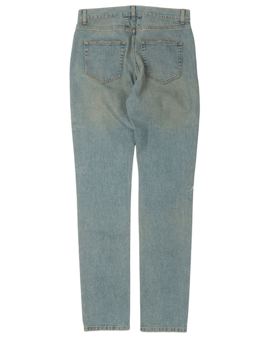 Distressed D02 Jeans