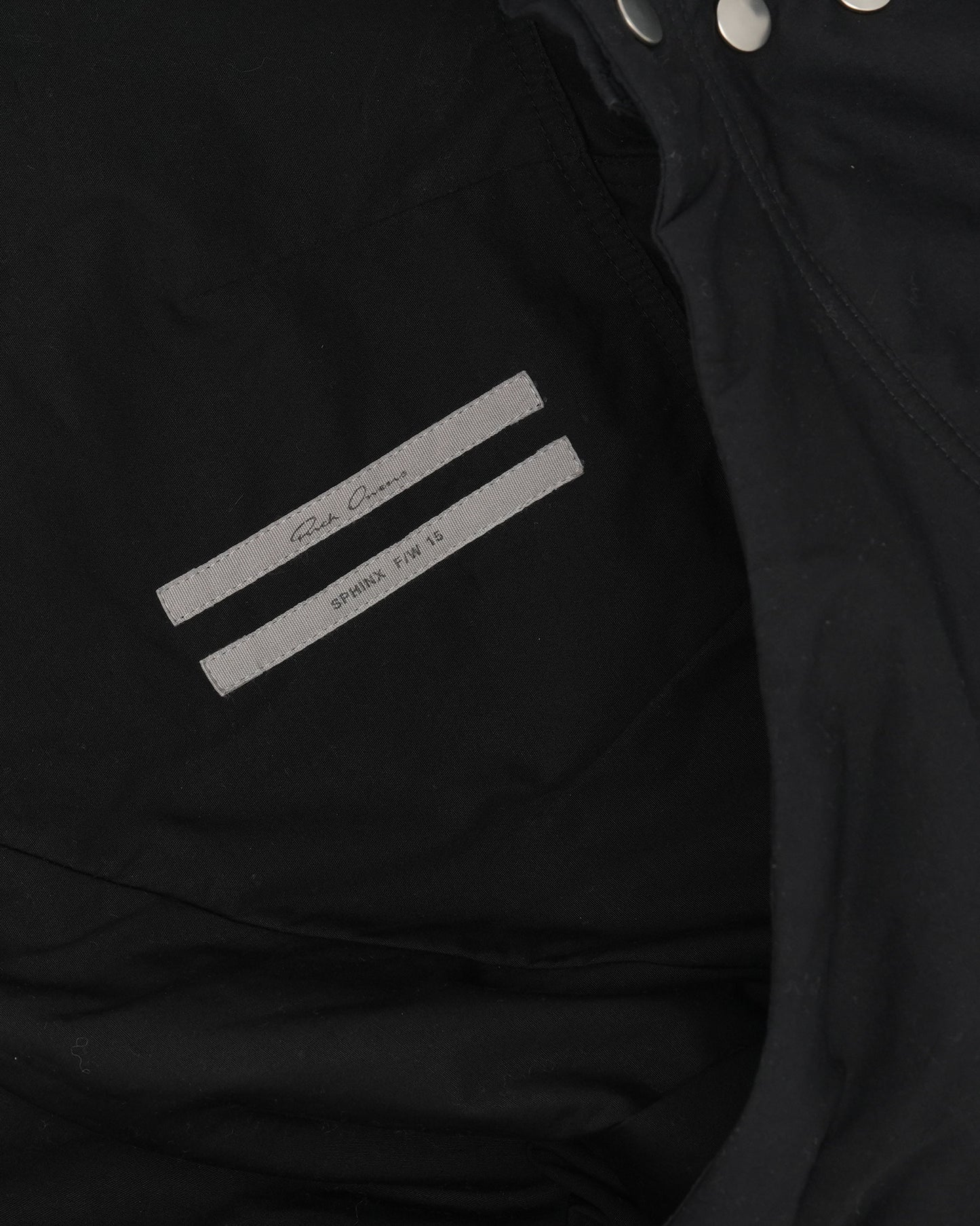 FW15 SPHINX Jumbo Hooded Sleeve Bag