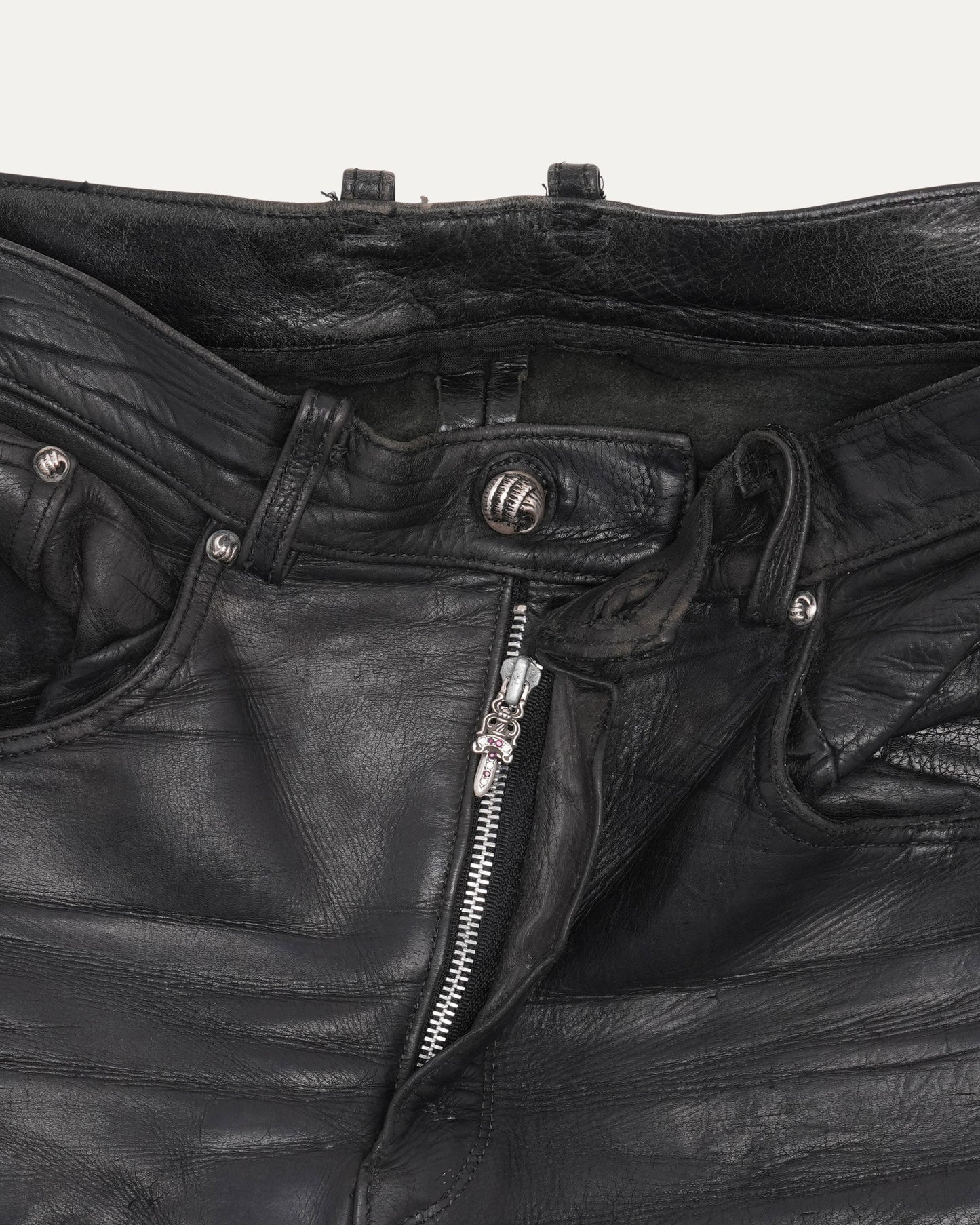 Diamond and Ruby Embellished Zipper Cross Patch Leather Fleur Knee Pants