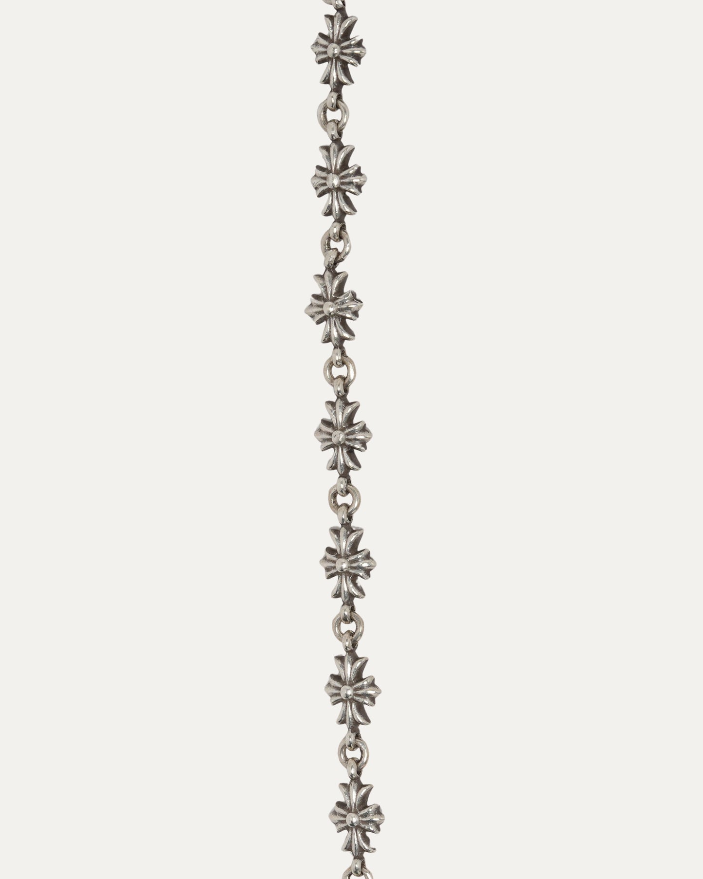 Tiny E Bracelet