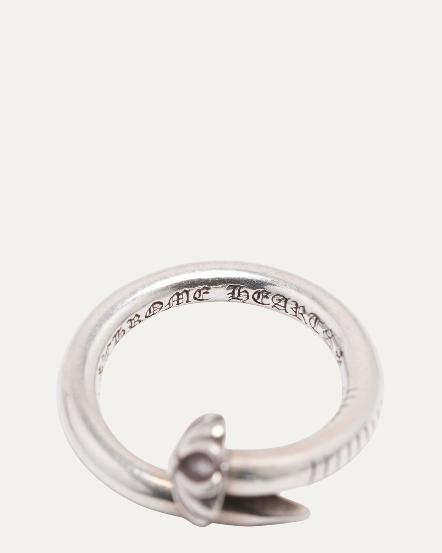 Nail Ring