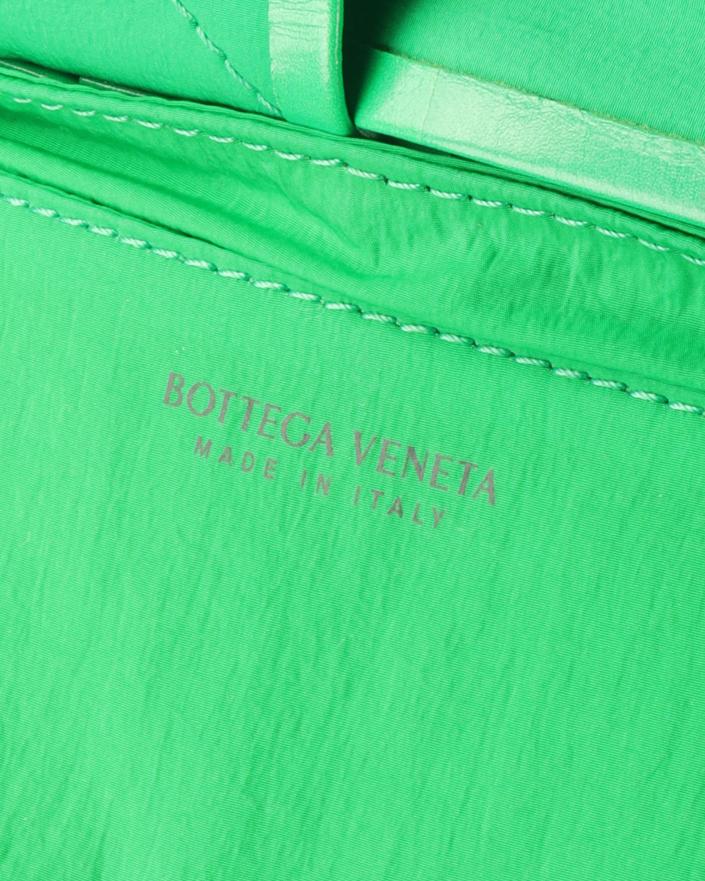 Intrecciato Leather Cassette Bag