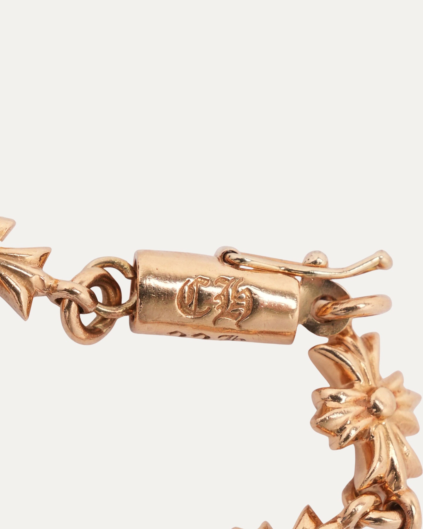 Gold Tiny E Bracelet