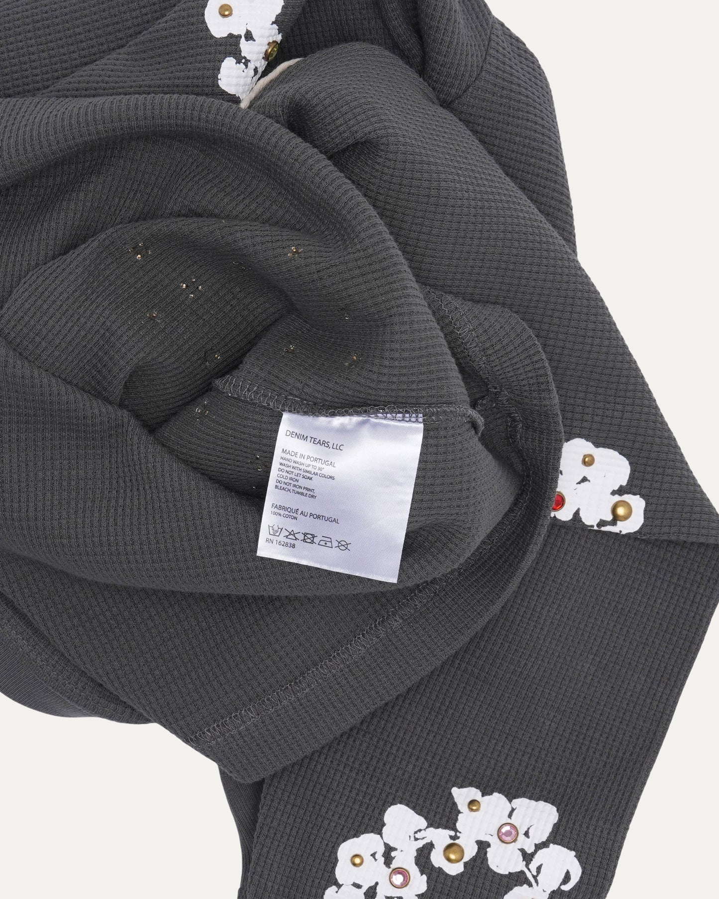 Studded Cotton Wreath Thermal