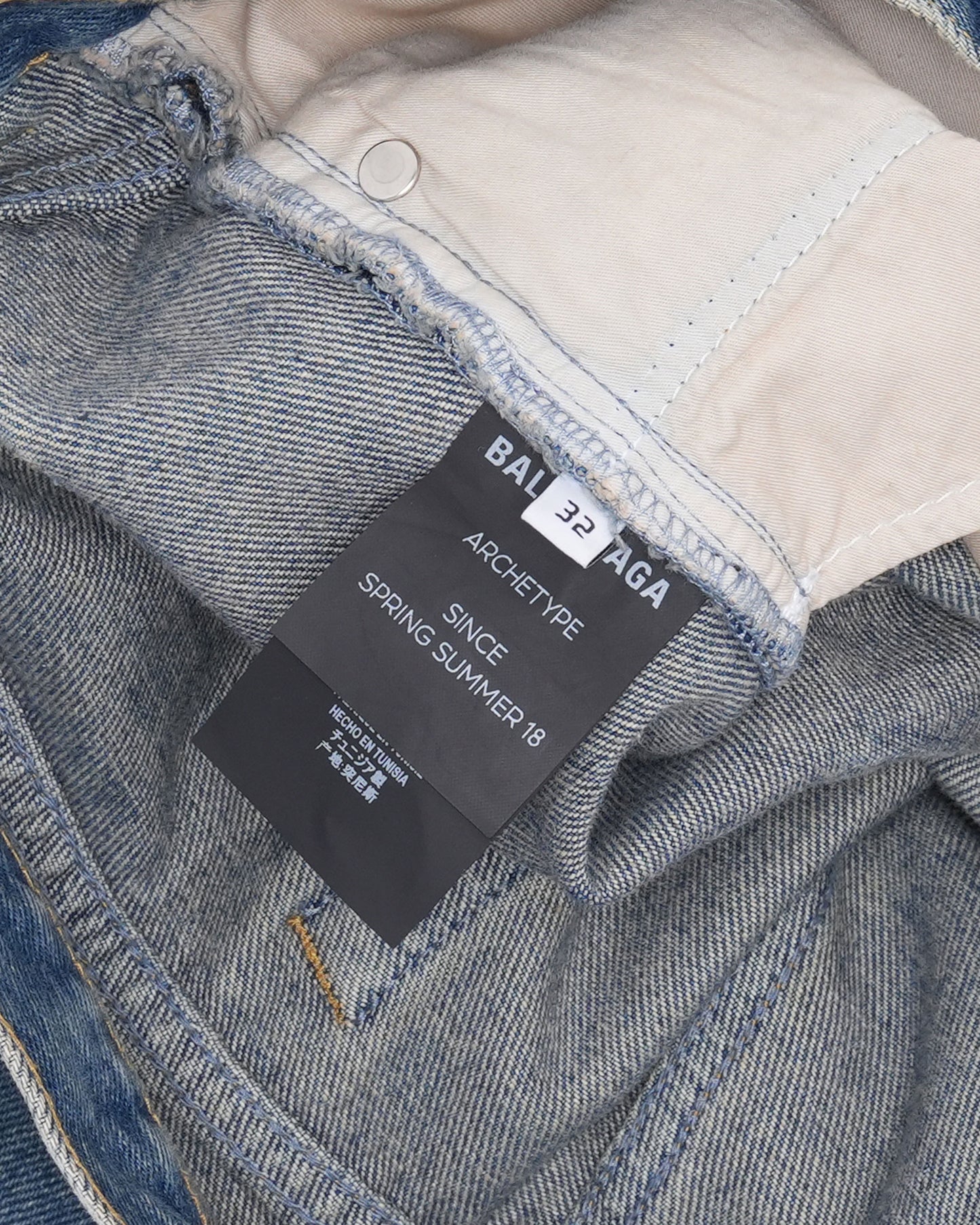 Archetype Knee Rip Straight Leg Jeans