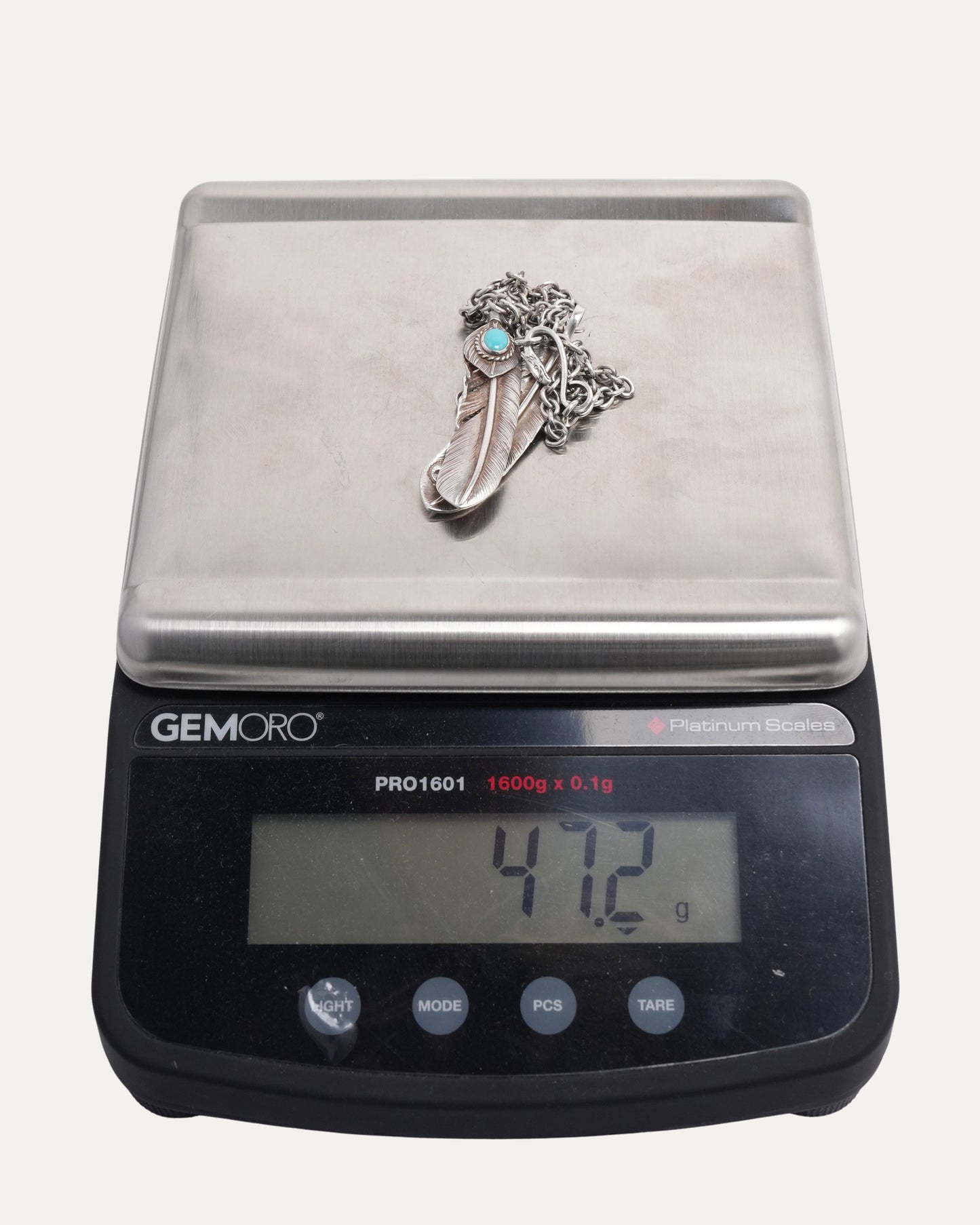 Double Feather Pendant Necklace