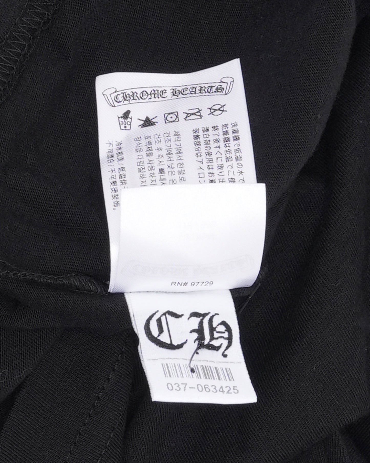 Neck Logo Long Sleeve Pocket T-Shirt