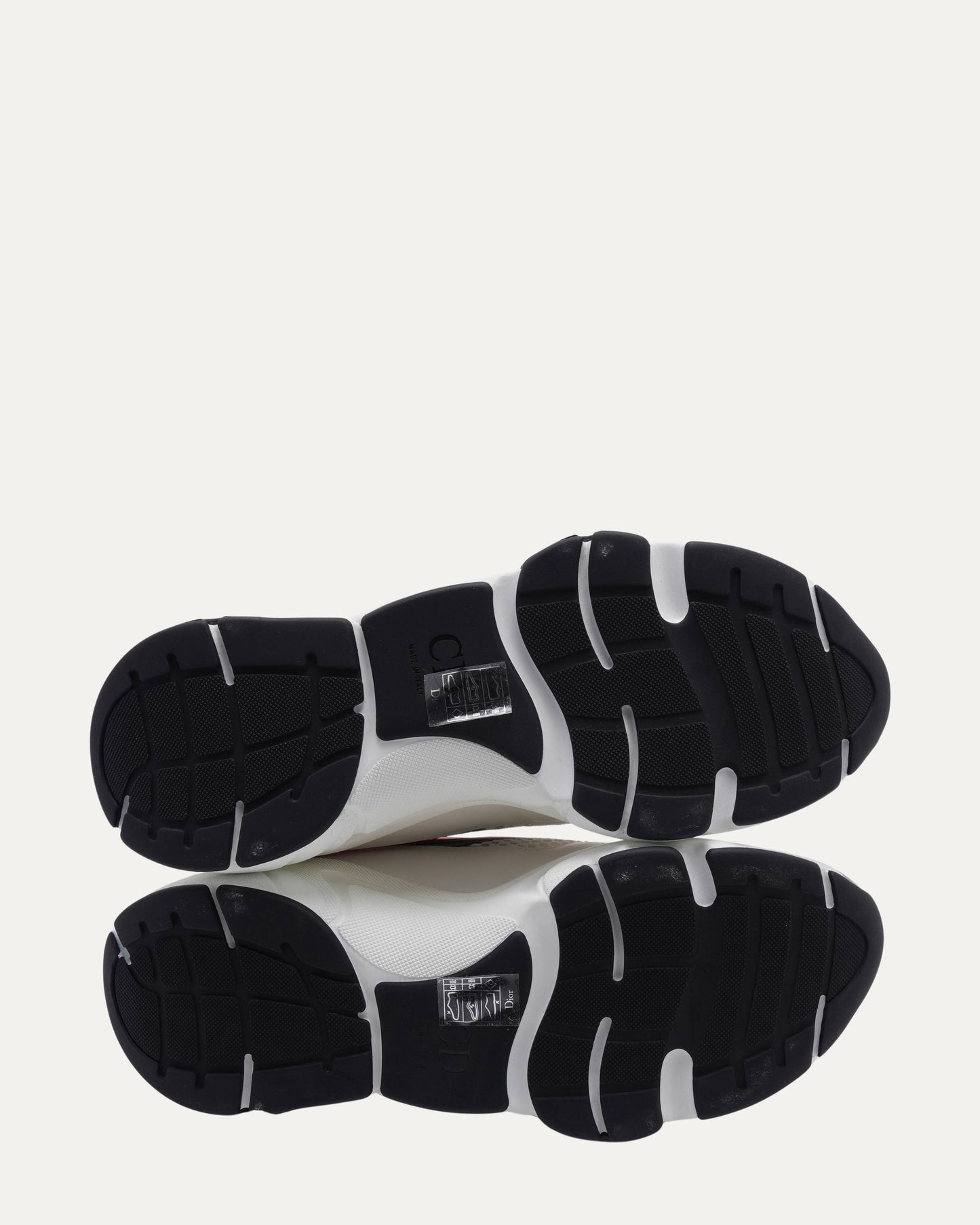 B22 Sneaker