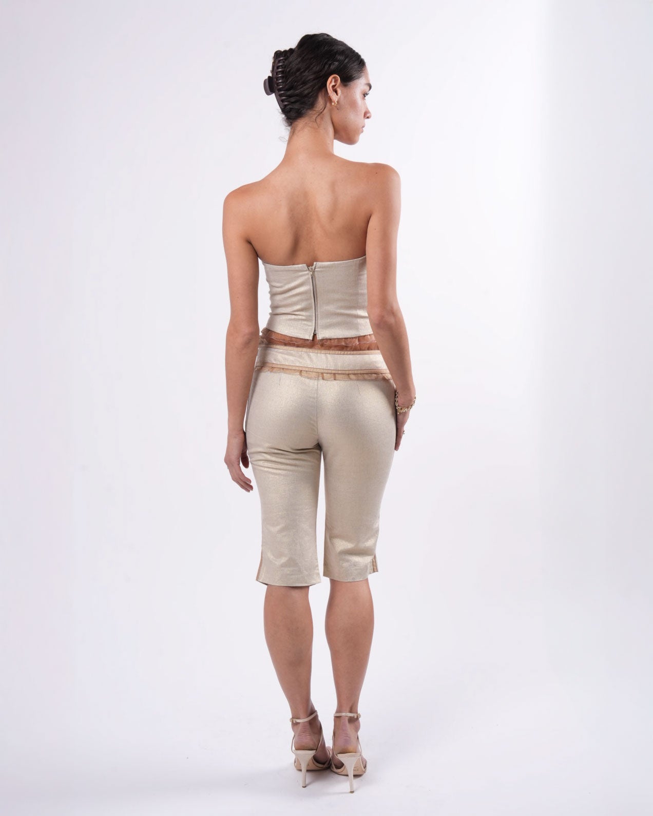 Linen Set With Ribbon Detail (c. 1995 - 1996)