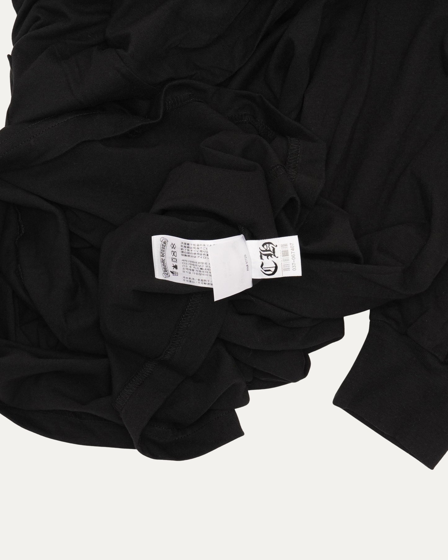 Neck Logo Long Sleeve Pocket T-Shirt