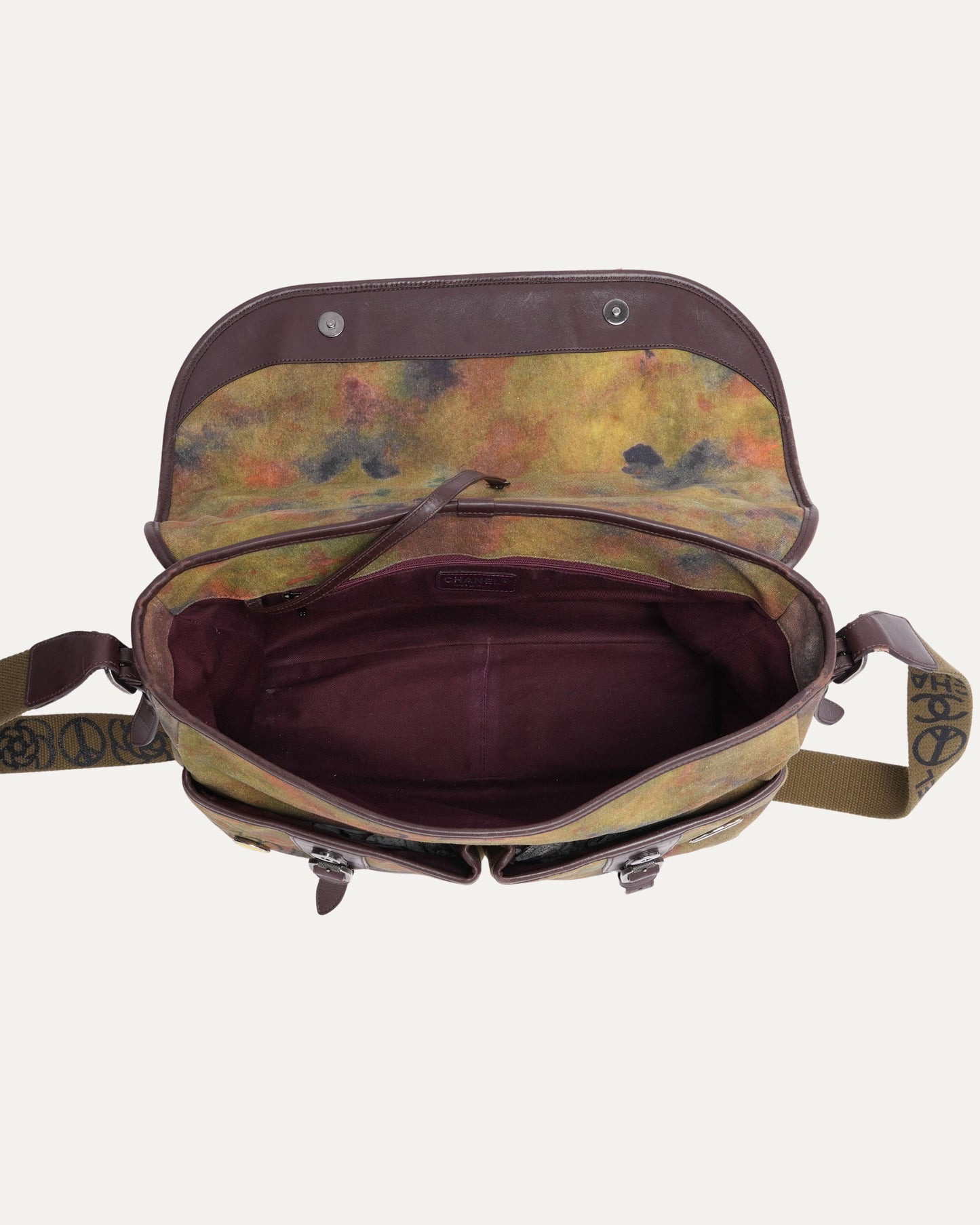 Washed Toile Graffiti On The Pavements Large Messenger Bag