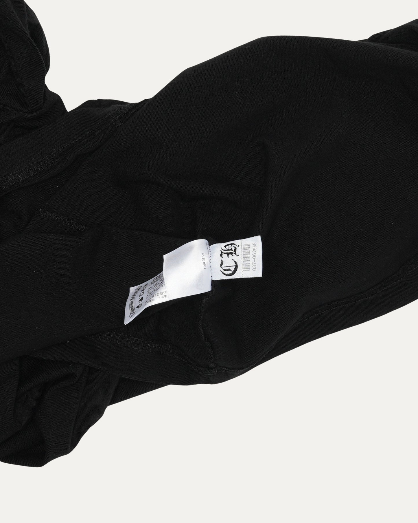Neck Logo Long Sleeve Pocket T-Shirt