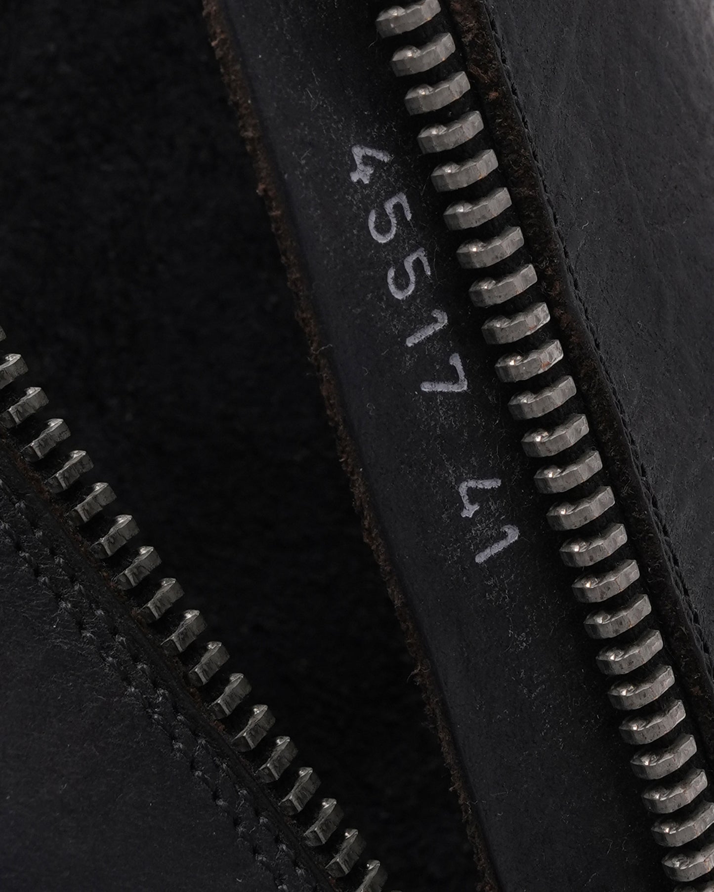 Leather Laceless Ramone Boots