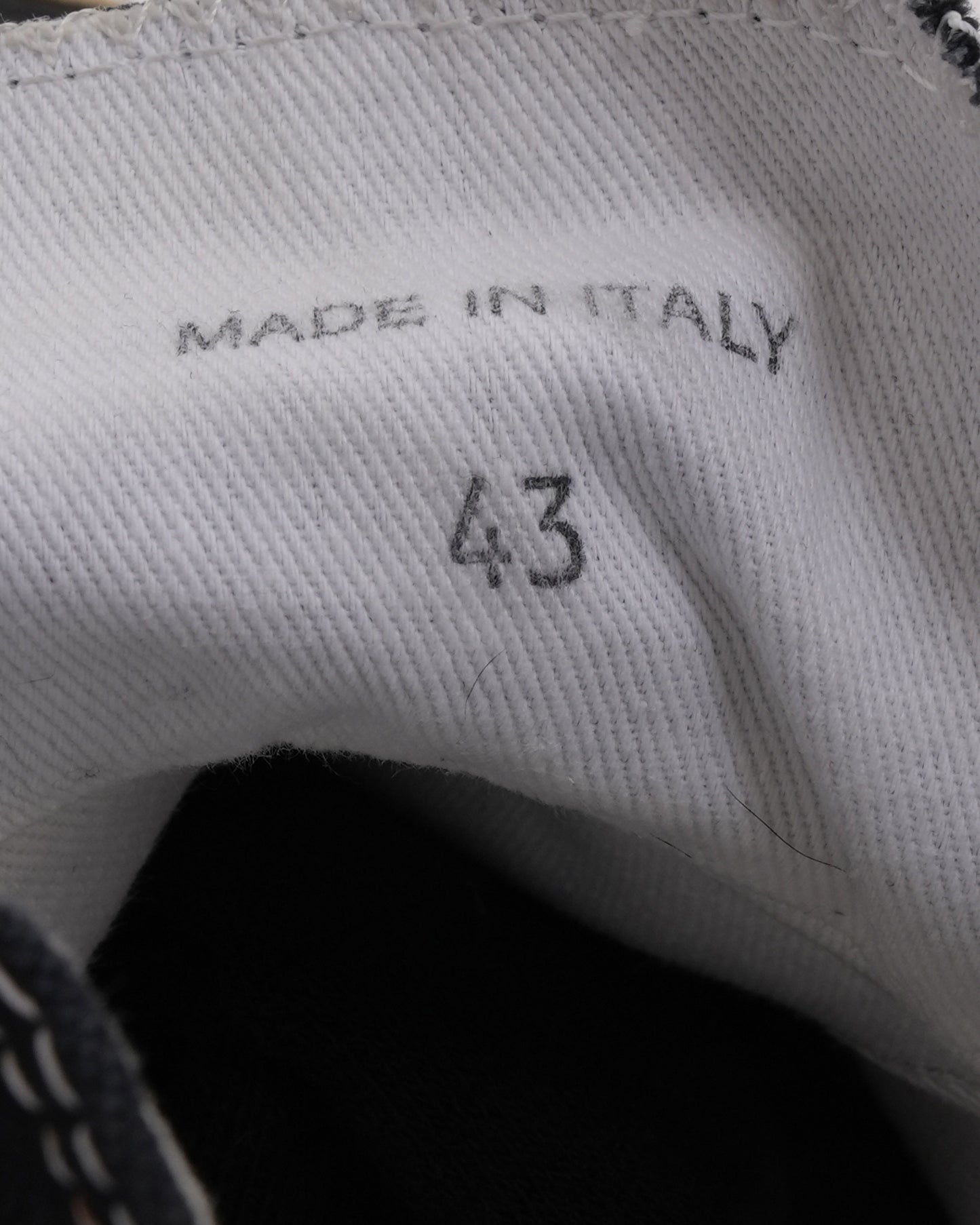 Canvas Tabi Sneakers