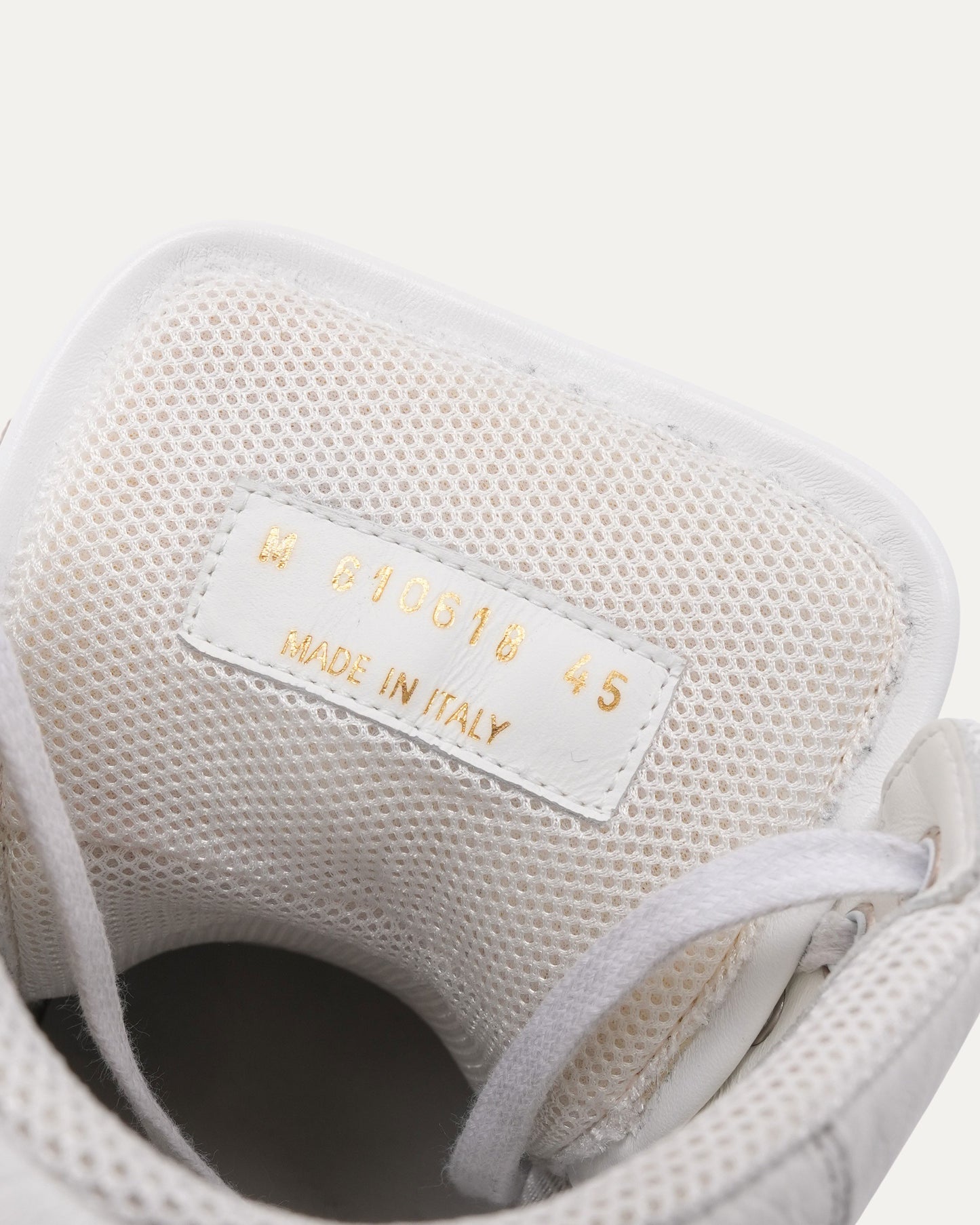 High Top Sneaker