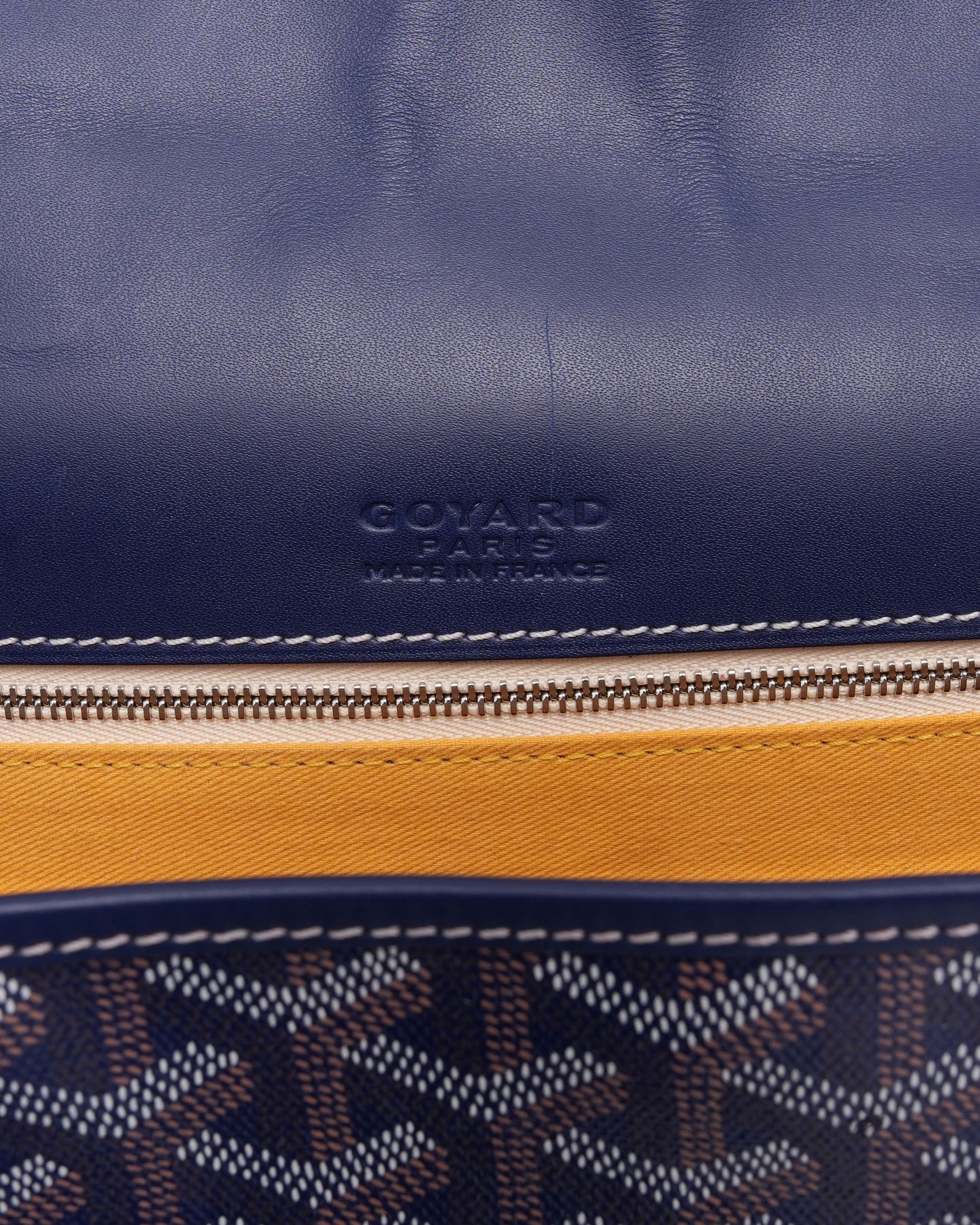 Capetien MM Messenger Bag