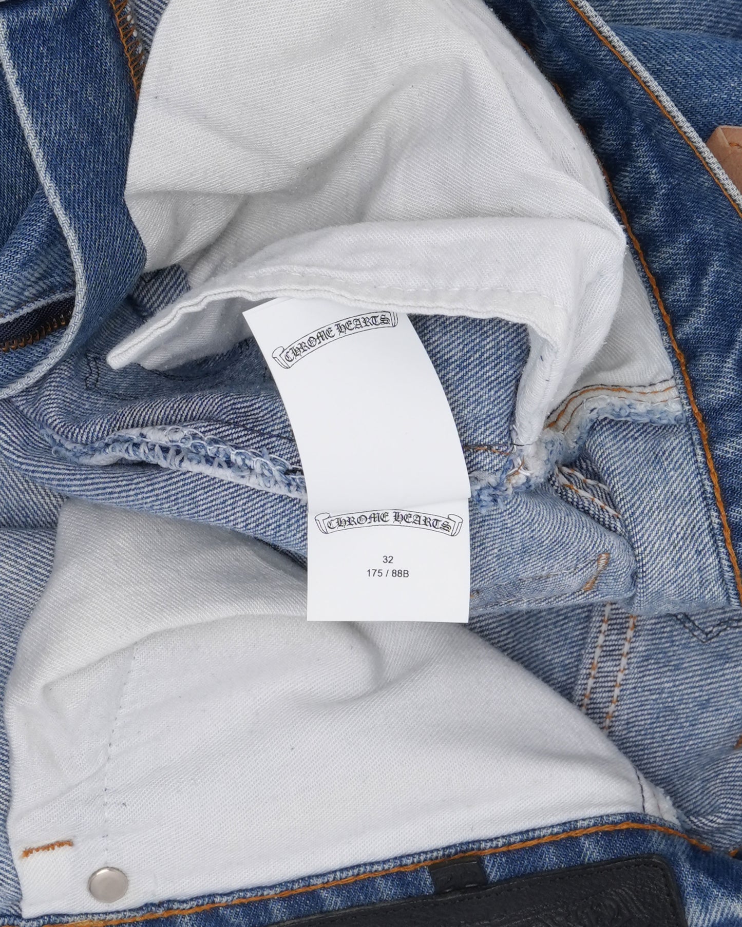 Levi's 517 Alligator Cross Patch Jeans