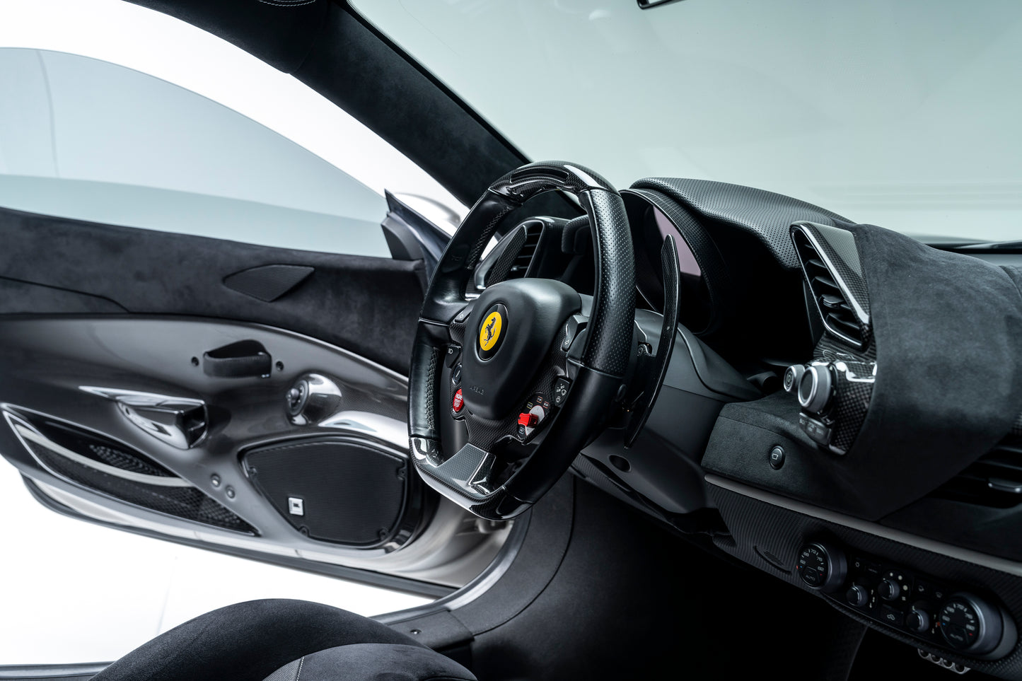 2020 488 Pista Coupe