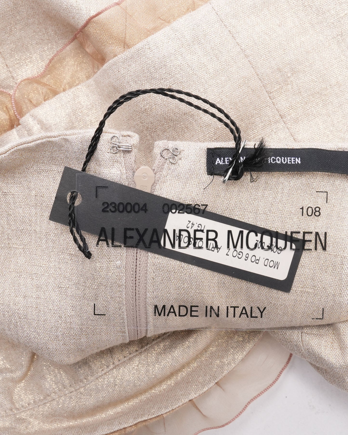 Linen Set With Ribbon Detail (c. 1995 - 1996)