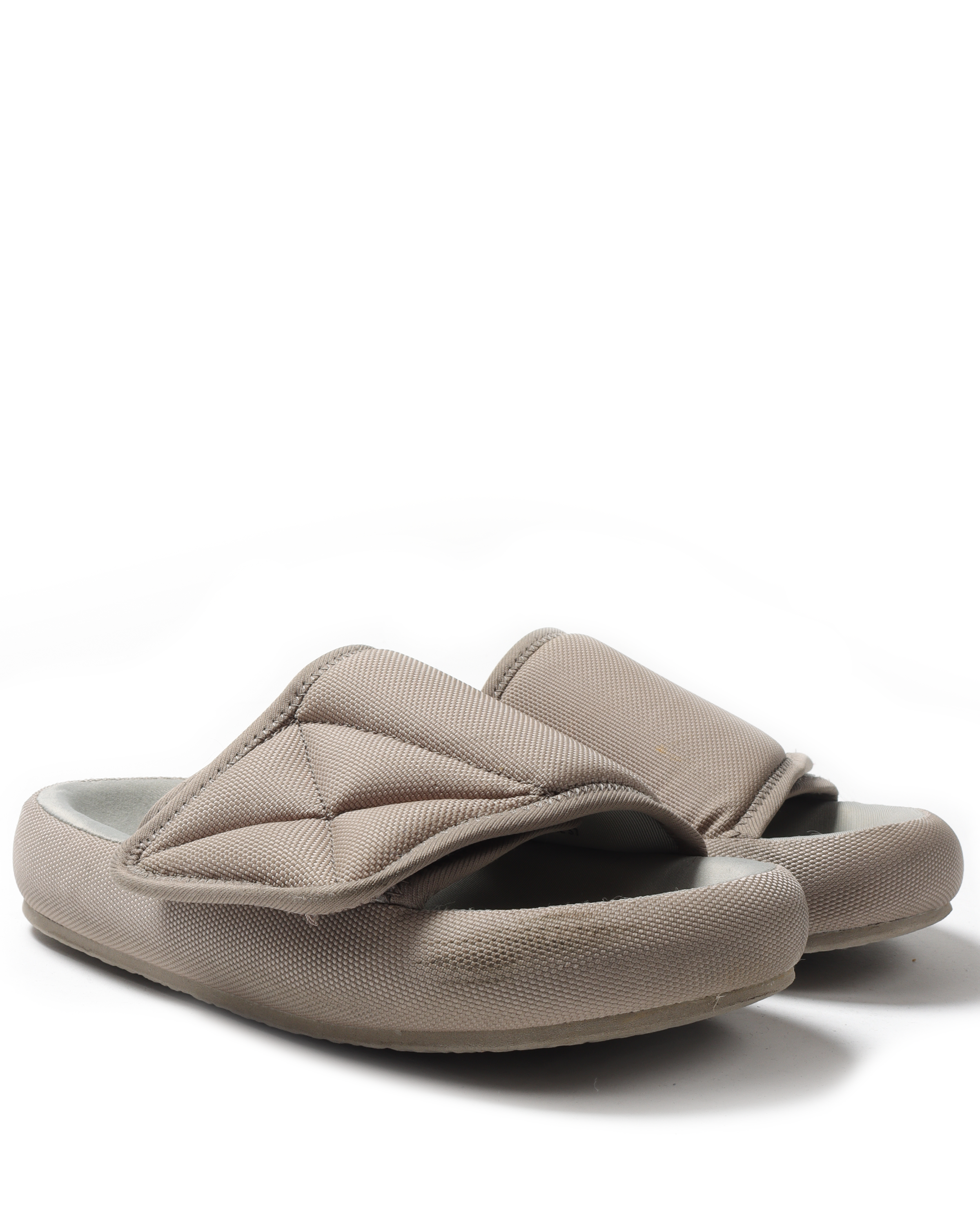 Yeezy season 6 best sale slides