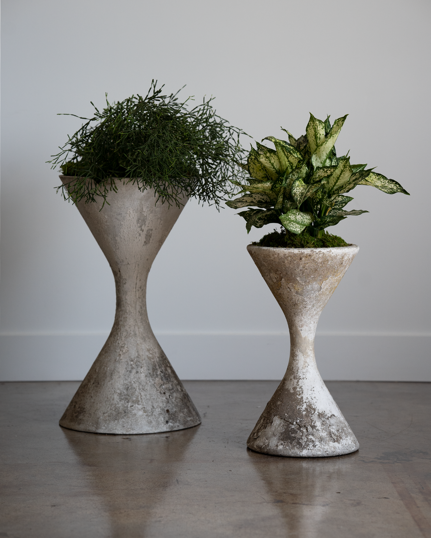 Hourglass Planter (Small)