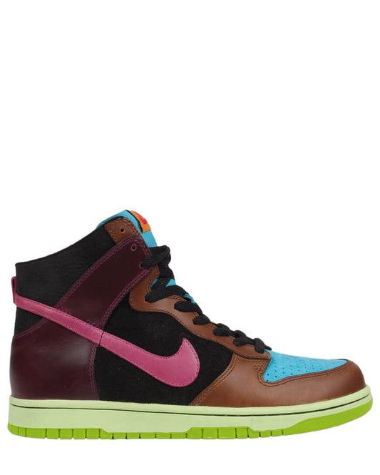 Undefeated Dunk High