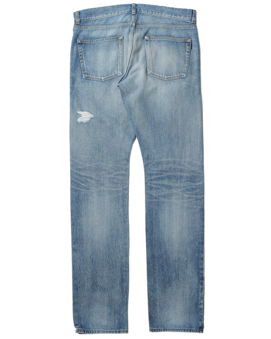 D18 Distressed Denim