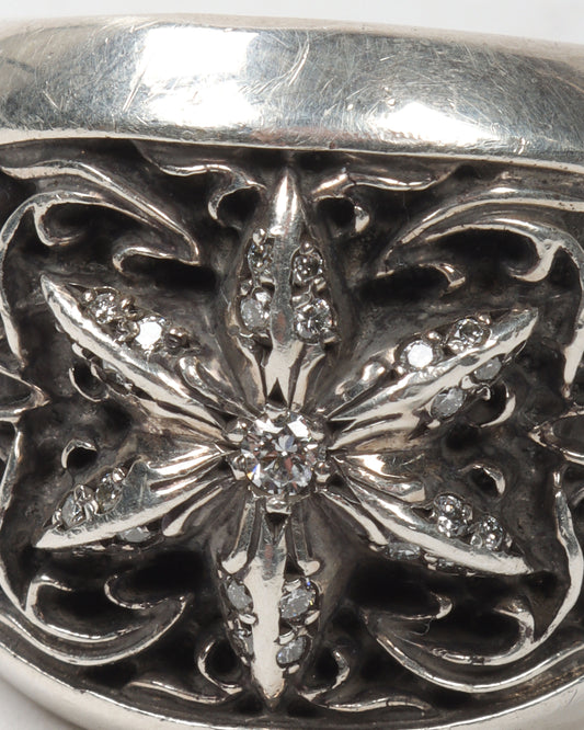 Diamond Embellished Star Band Ring