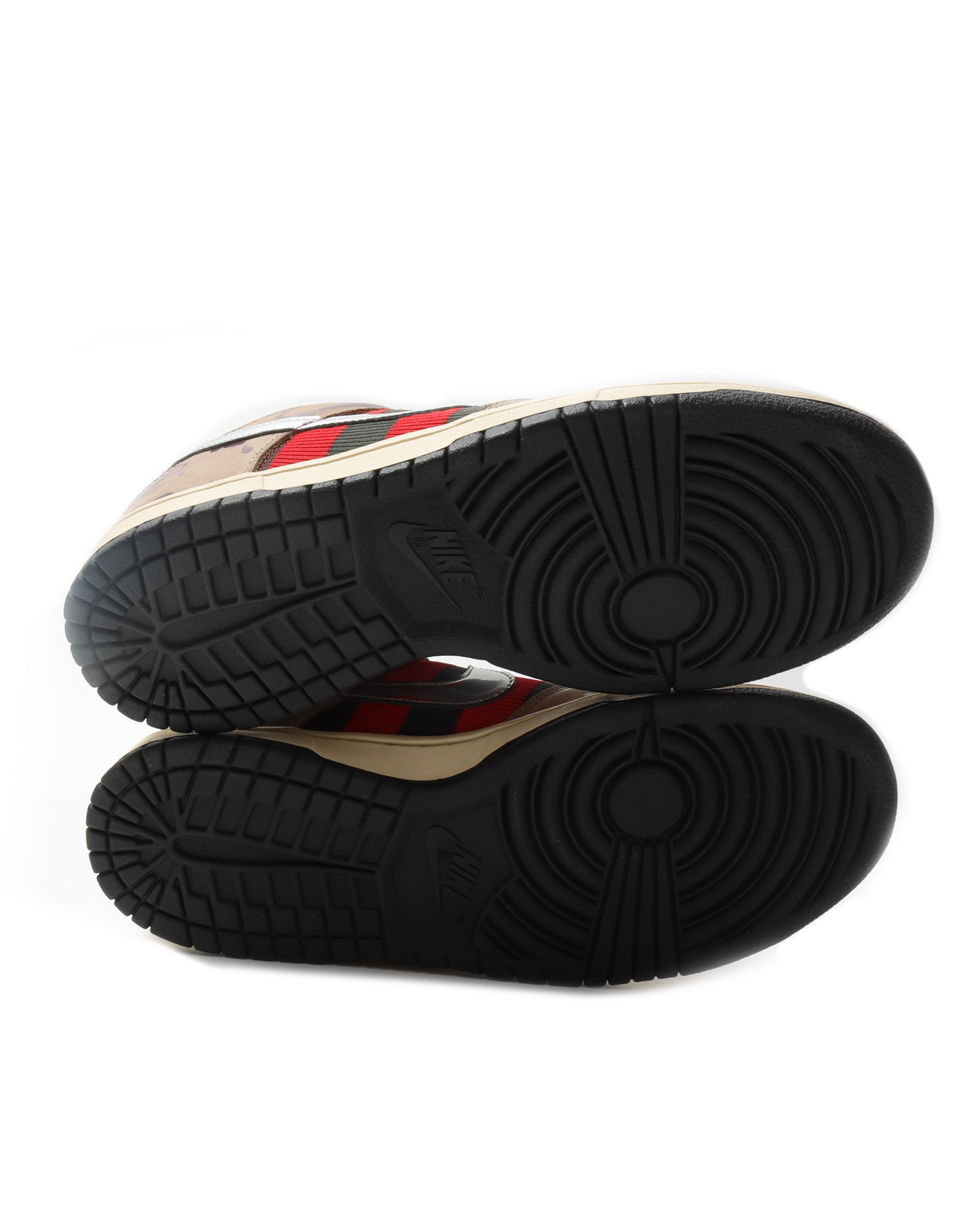 SB Dunk Low "Freddy Krueger"