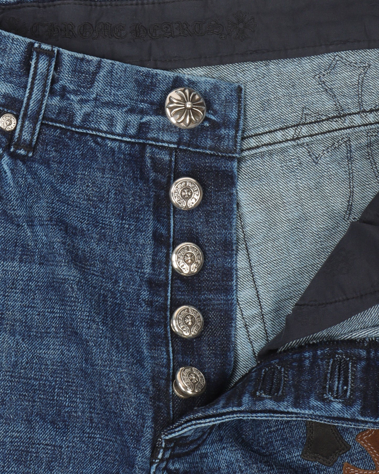 Fleur Knee Denim w/ 33 Cross Patches