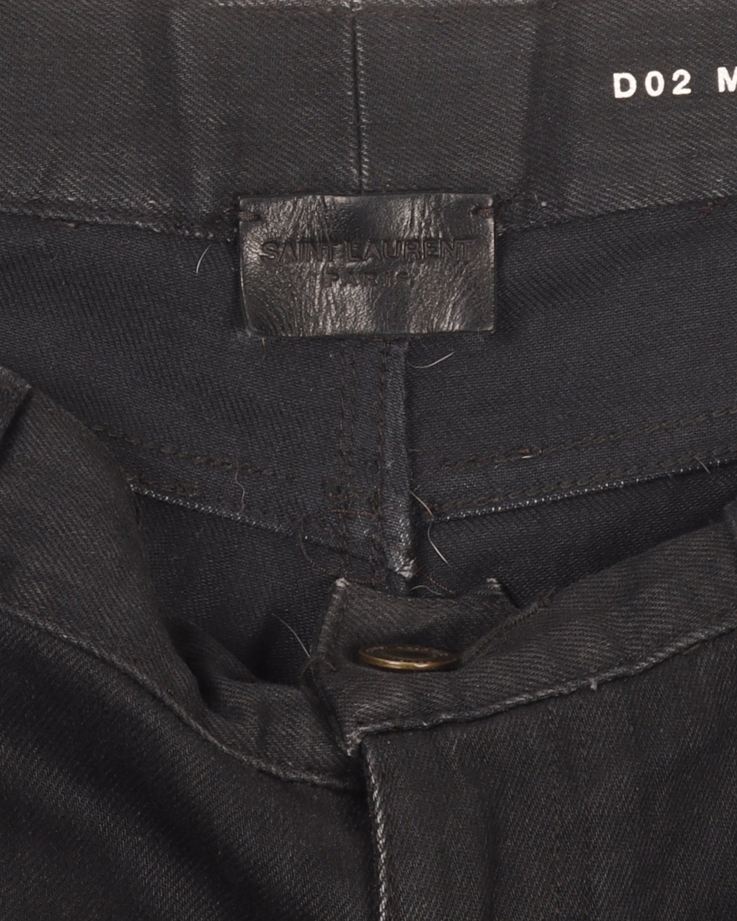 Black D02 Jeans