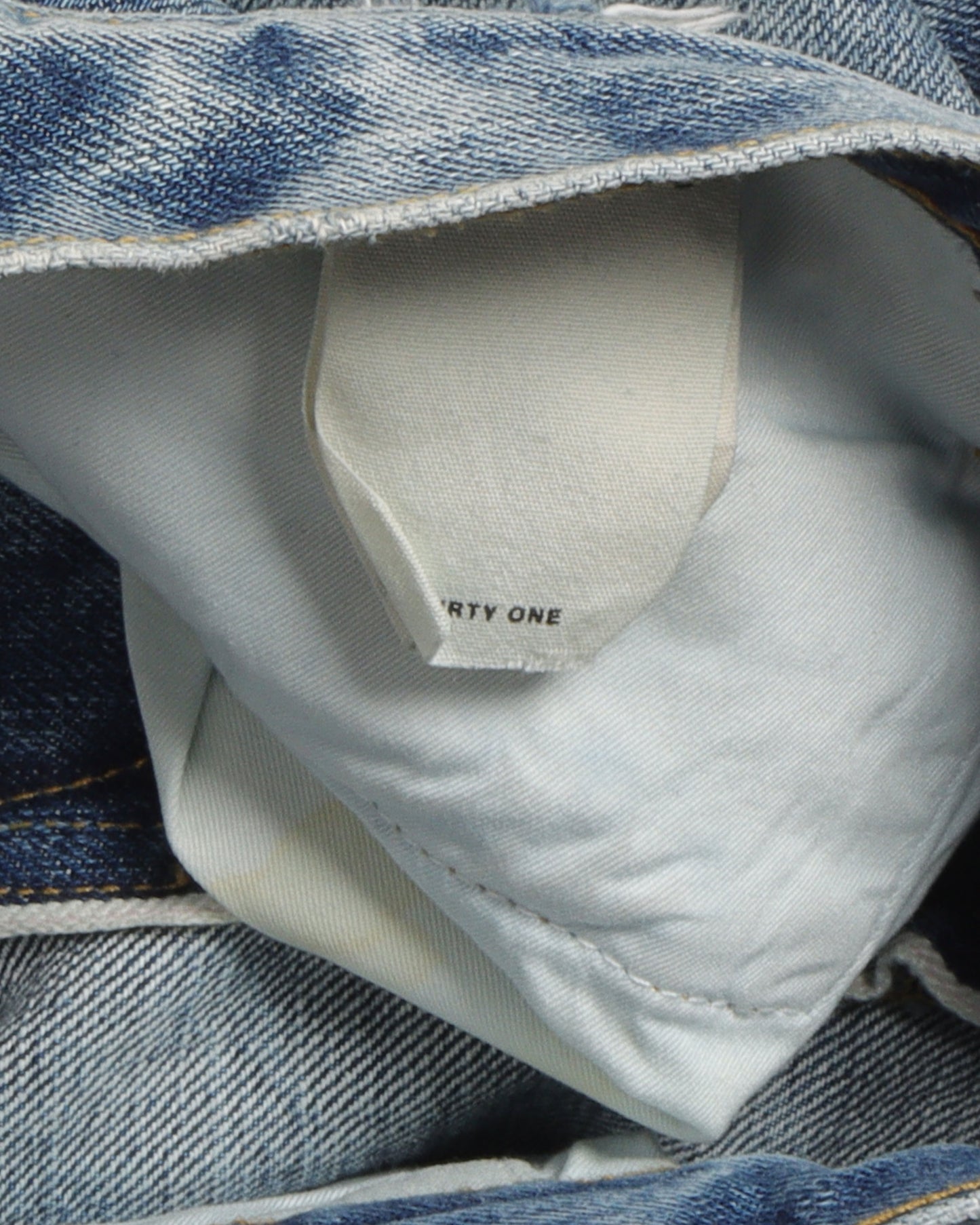 Distressed Skinny Jeans