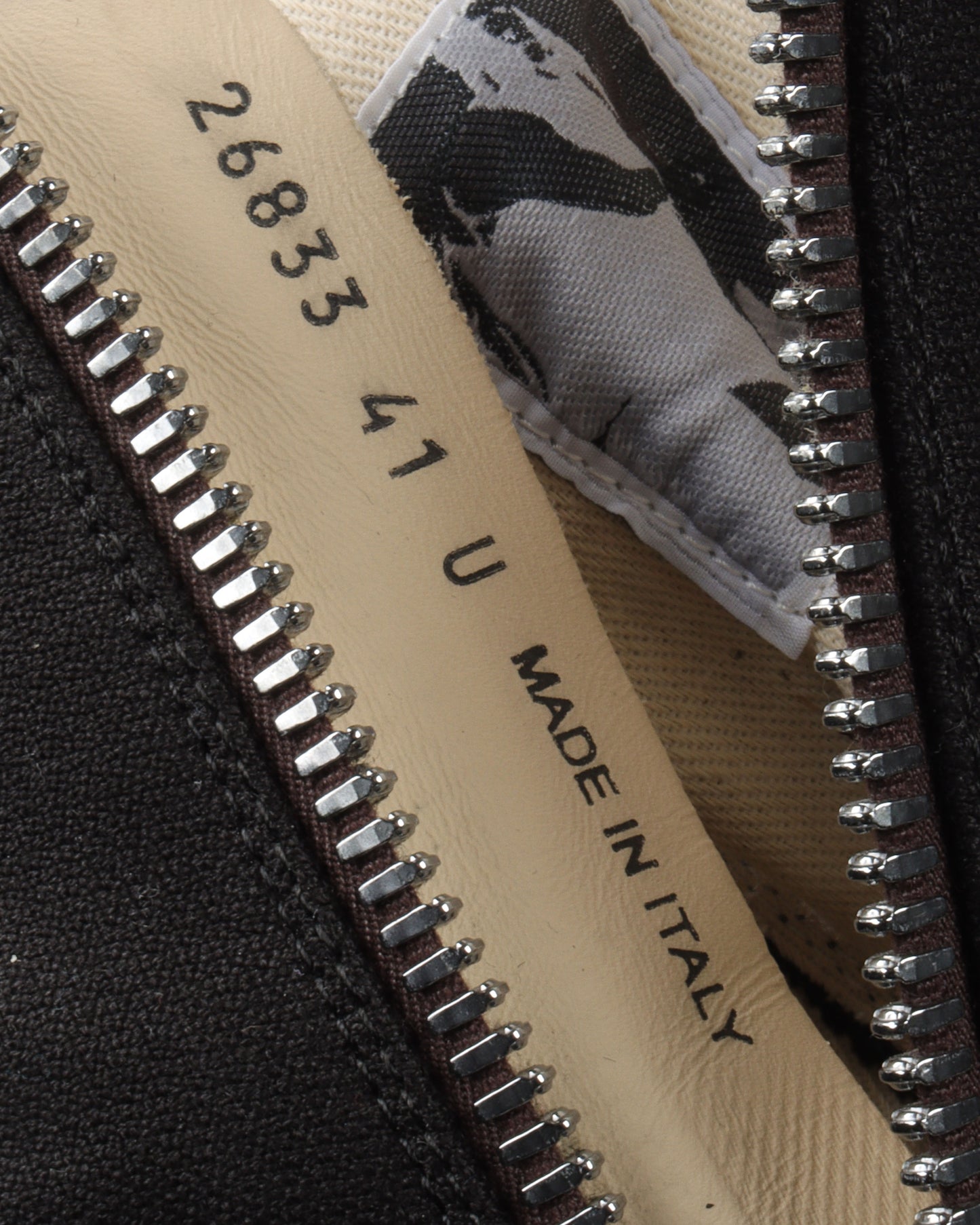 High-Top Canvas Ramones