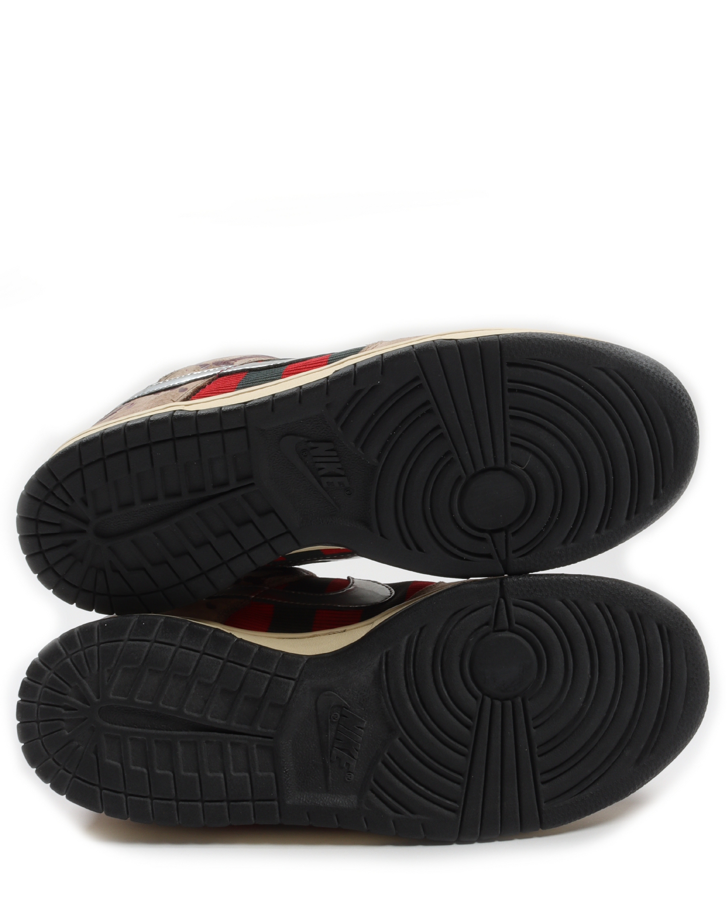 SB Dunk Low "Freddy Krueger"