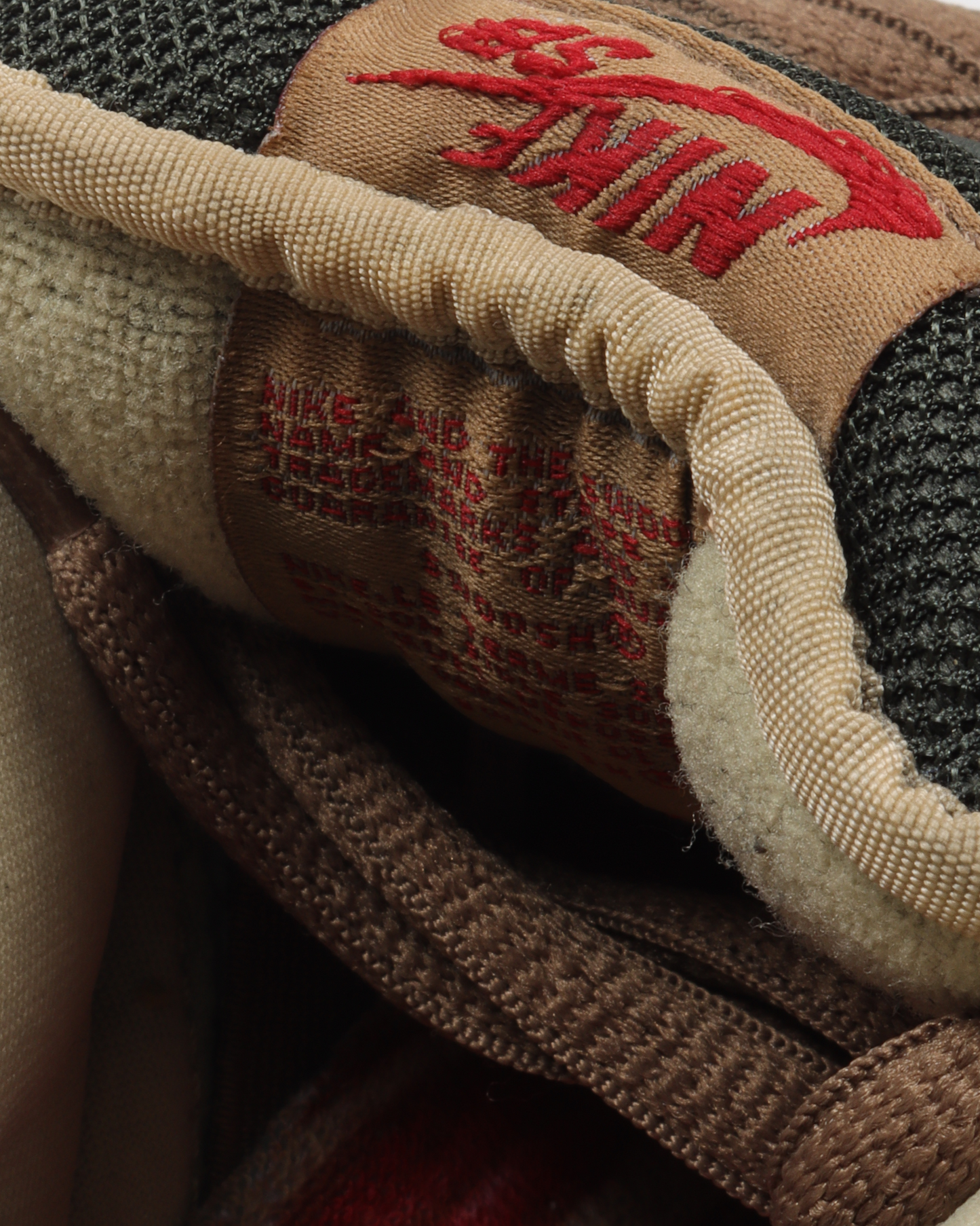 SB Dunk Low "Freddy Krueger"