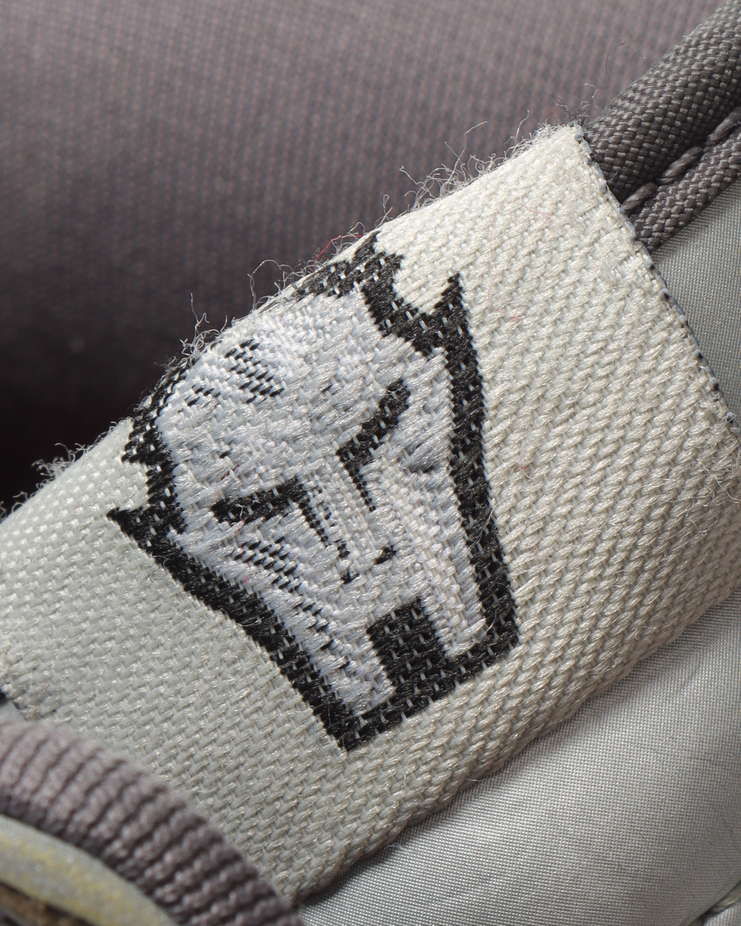 Dunk High SB Premium "MF DOOM"
