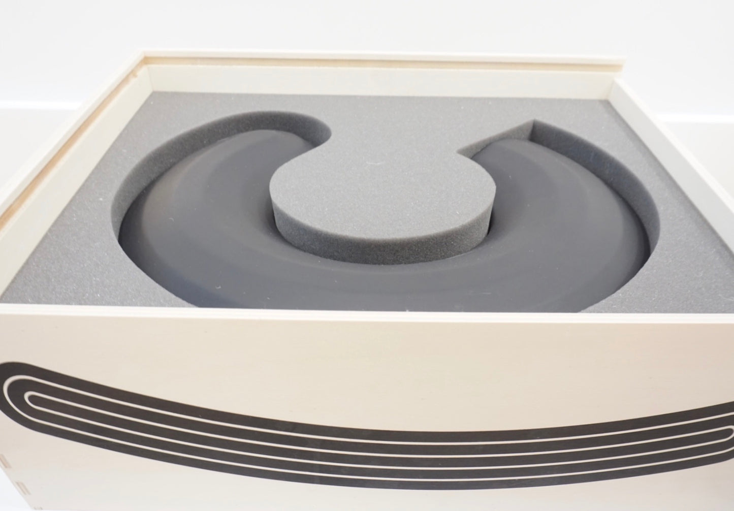 'We All Make The Flowers Grow III', 2018 (SET)