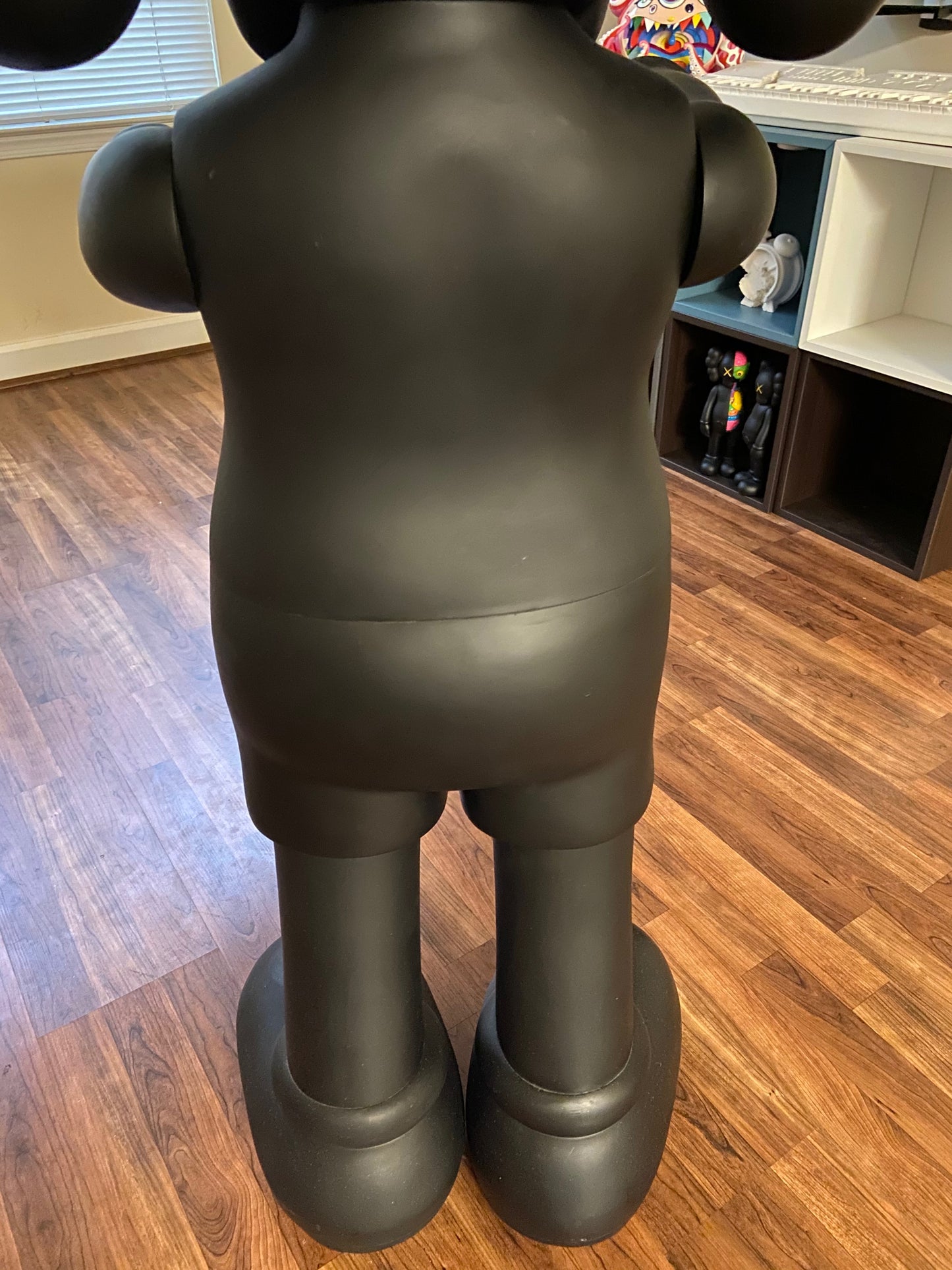 4 Foot Companion (Black)