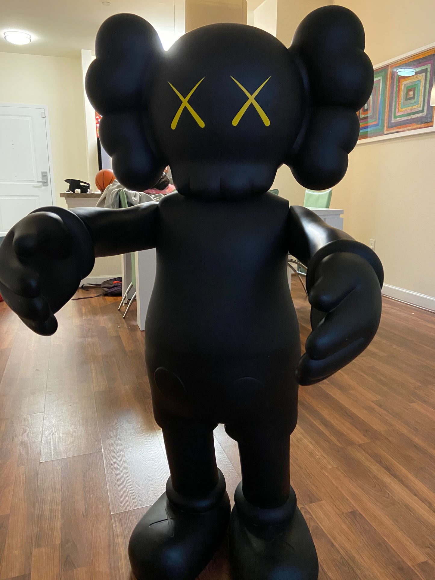 4 Foot Companion (Black)