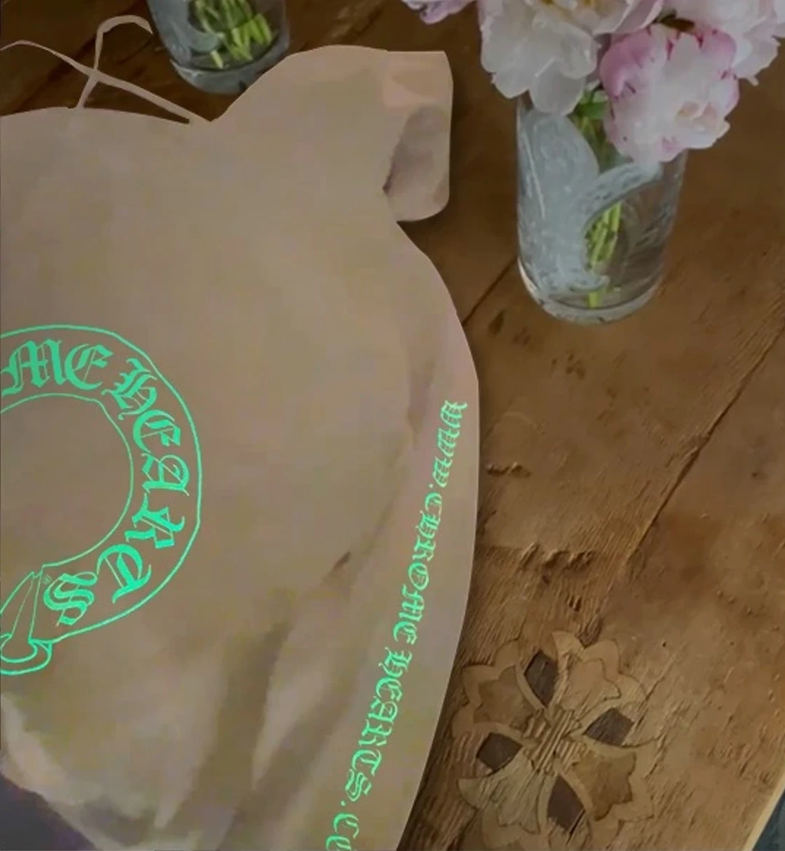 Online Exclusive Horseshoe 'Glow in the dark' Hoodie