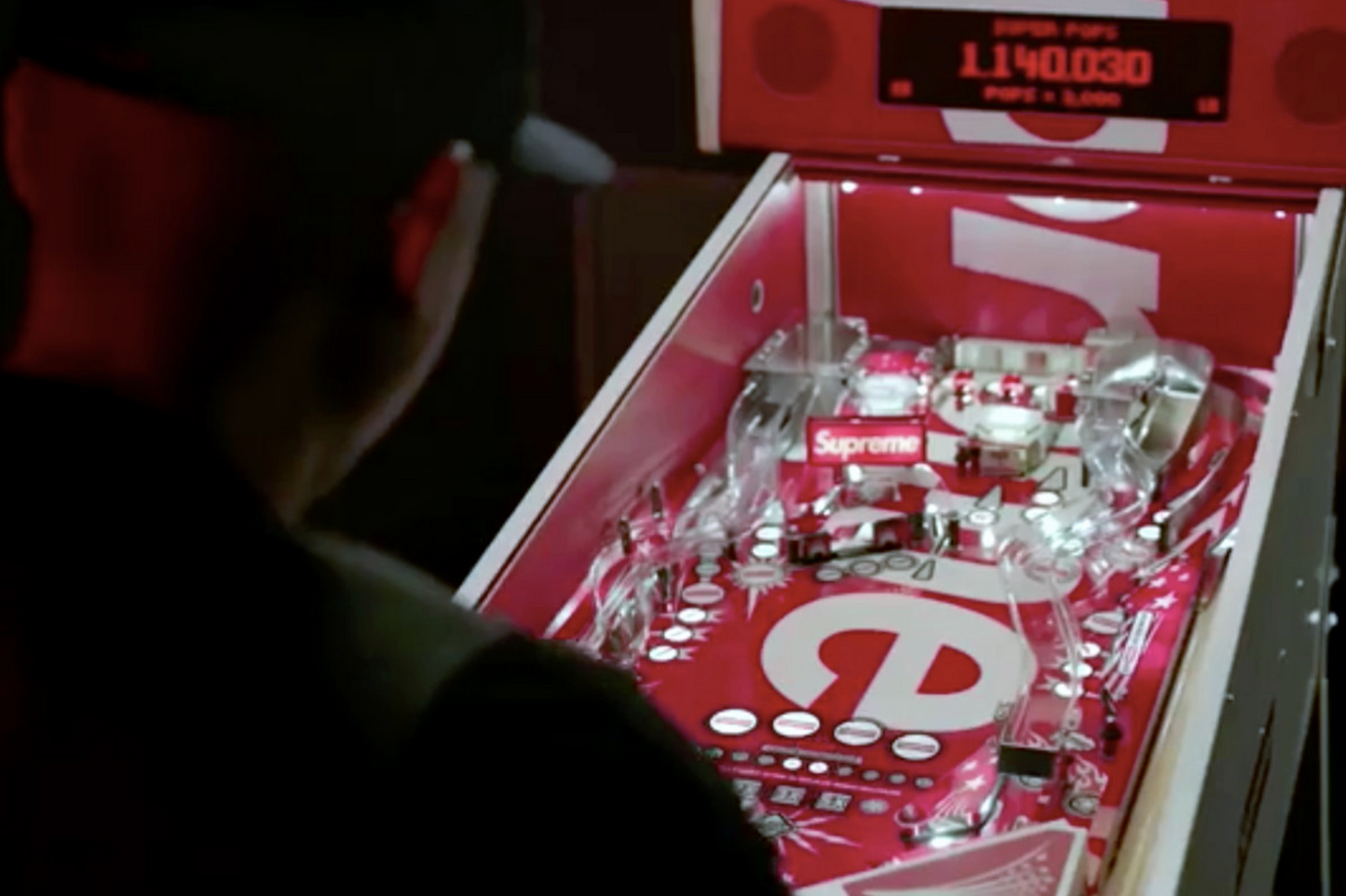 Supreme Stern Pinball Machine SS2018