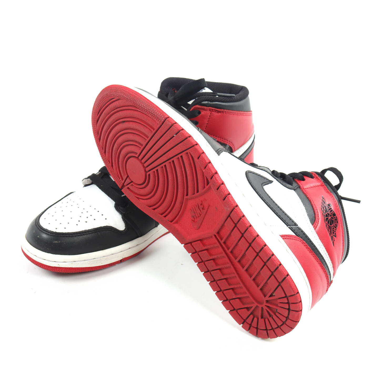 Jordan 1 Black Toe (2016)