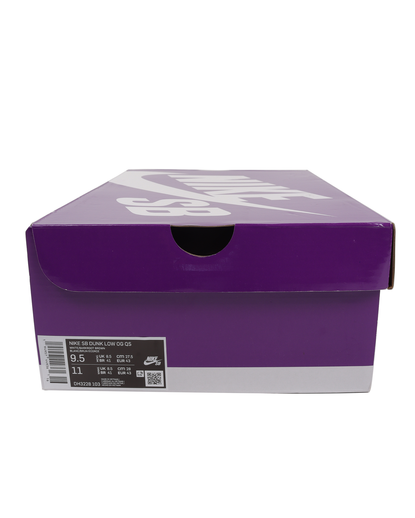 SB Dunk Low Supreme Stars Barkroot Brown (2021)