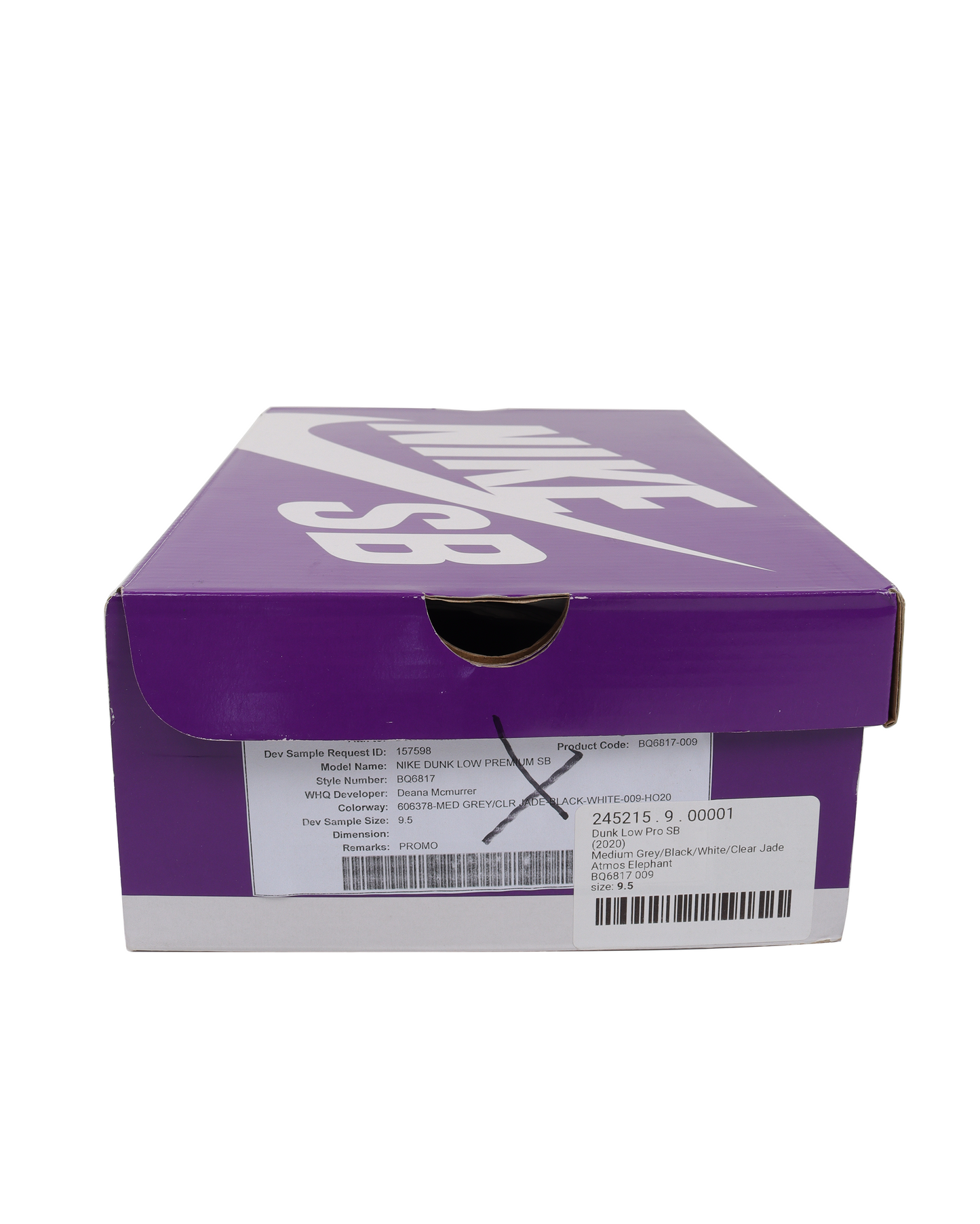 SB Dunk Low Travis Scott