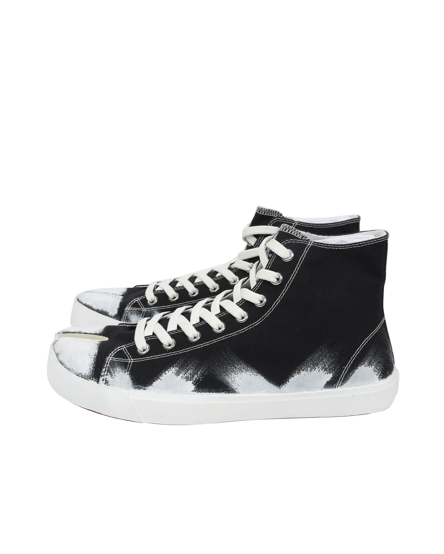 Mid Tabi Sneaker